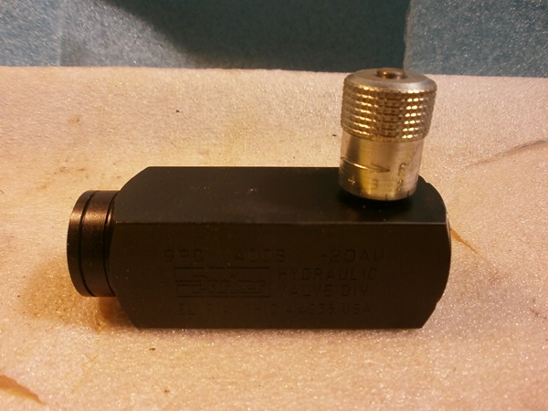 Nyomás áramlásszabályzó szelep Parker 1/4"