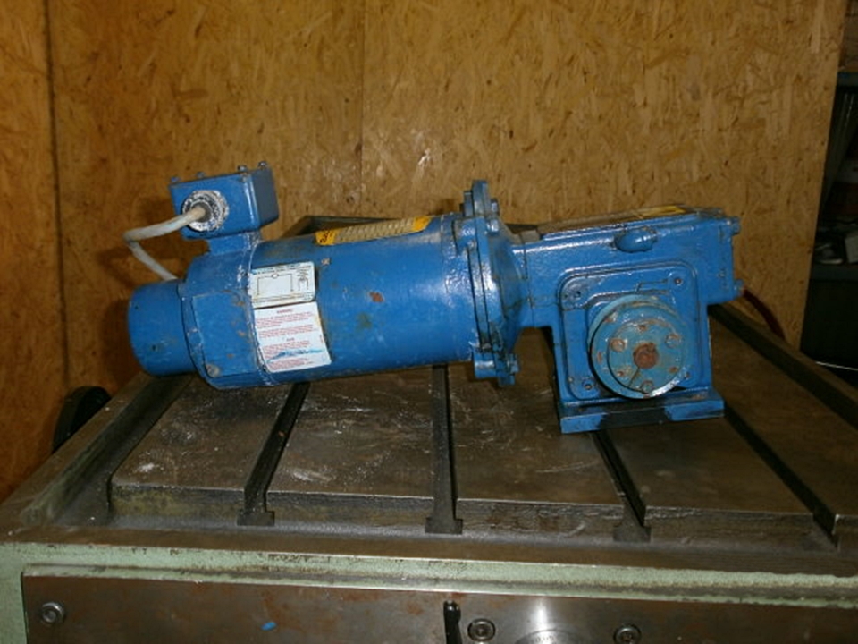 Hajtóműves villanymotor egyenáramú Baldor/ABB *18