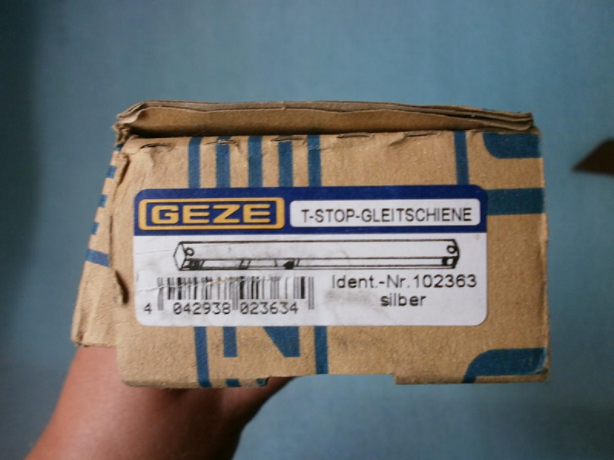 Csúszósín ajtócsukóhoz Geze T-stop - 3. kép