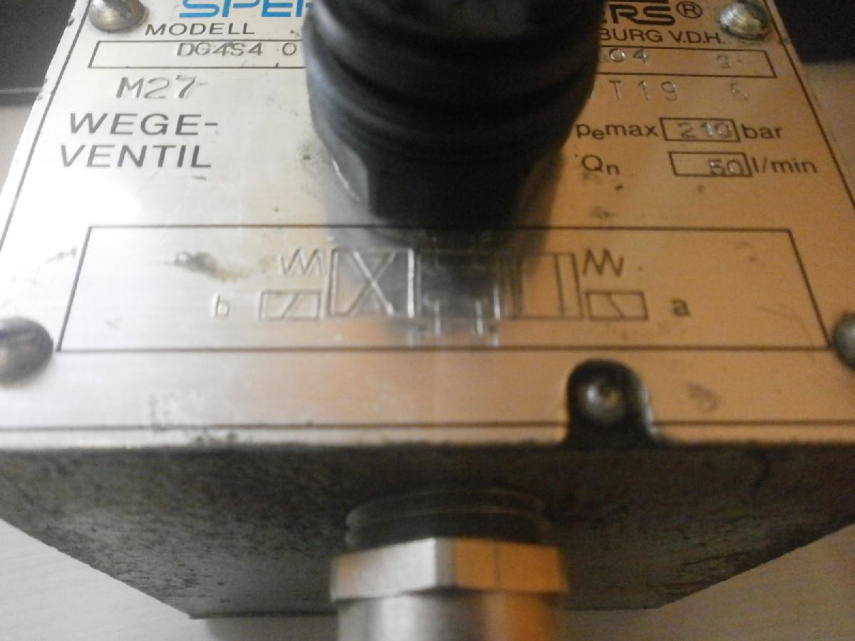 Hidraulikus útváltó szelep 4 utas Vickers - 3. kép