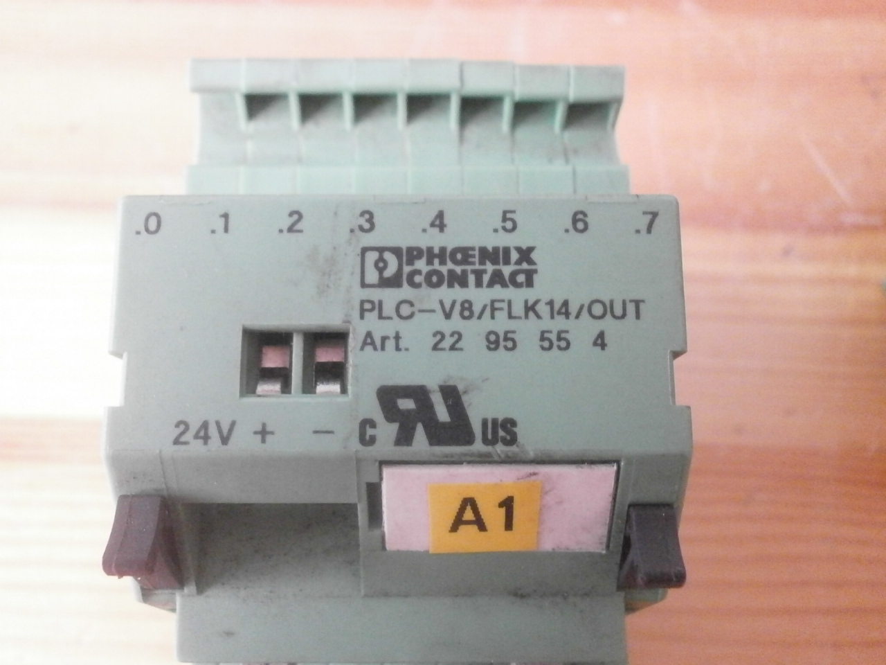 Átvezető sorkapocs relé modul adapterrel - 3. kép