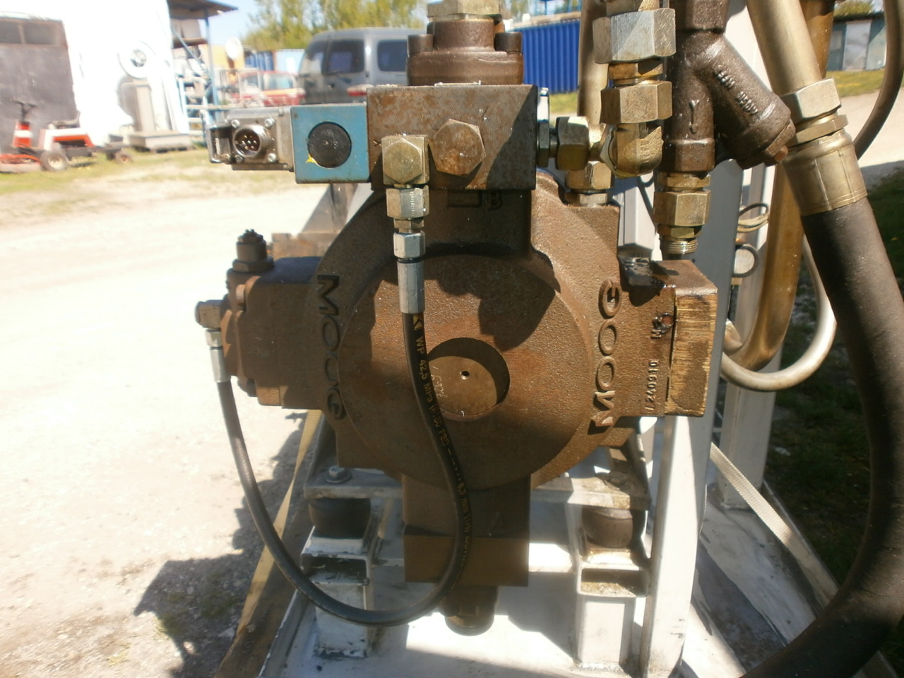 Hidraulikaszivattyú villanymotorral 11kw Moog - 3. kép