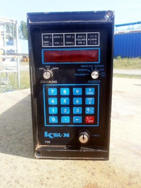 Programozható mérleg terminál K-tron 7110
