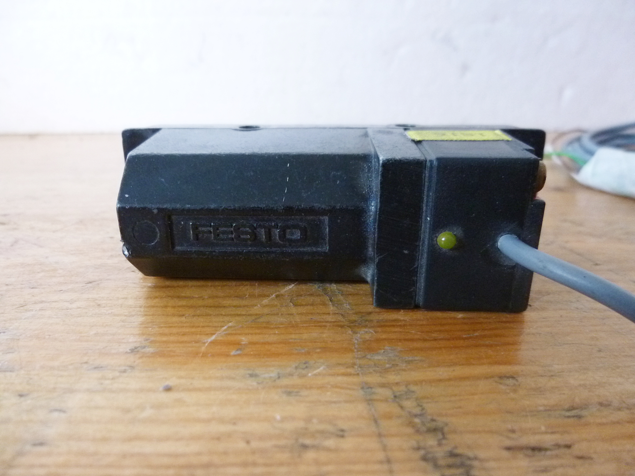 Pneumatikus - elektromos jelátalakító nyomás-, vákuumkapcsoló - 2. kép