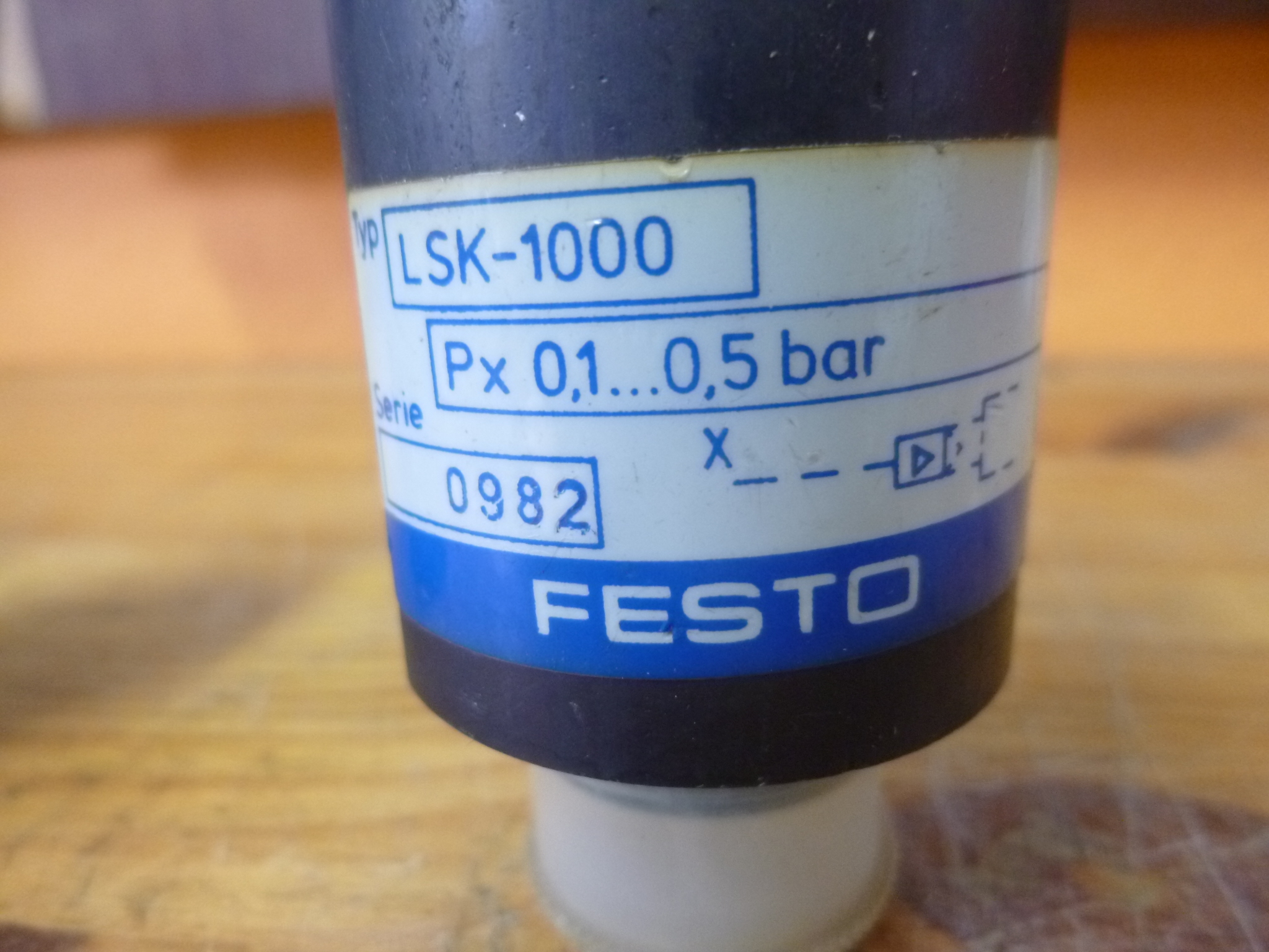 Erősítő nyomáserősítő nyomásfokozó szelepmozgató Festo - 2. kép