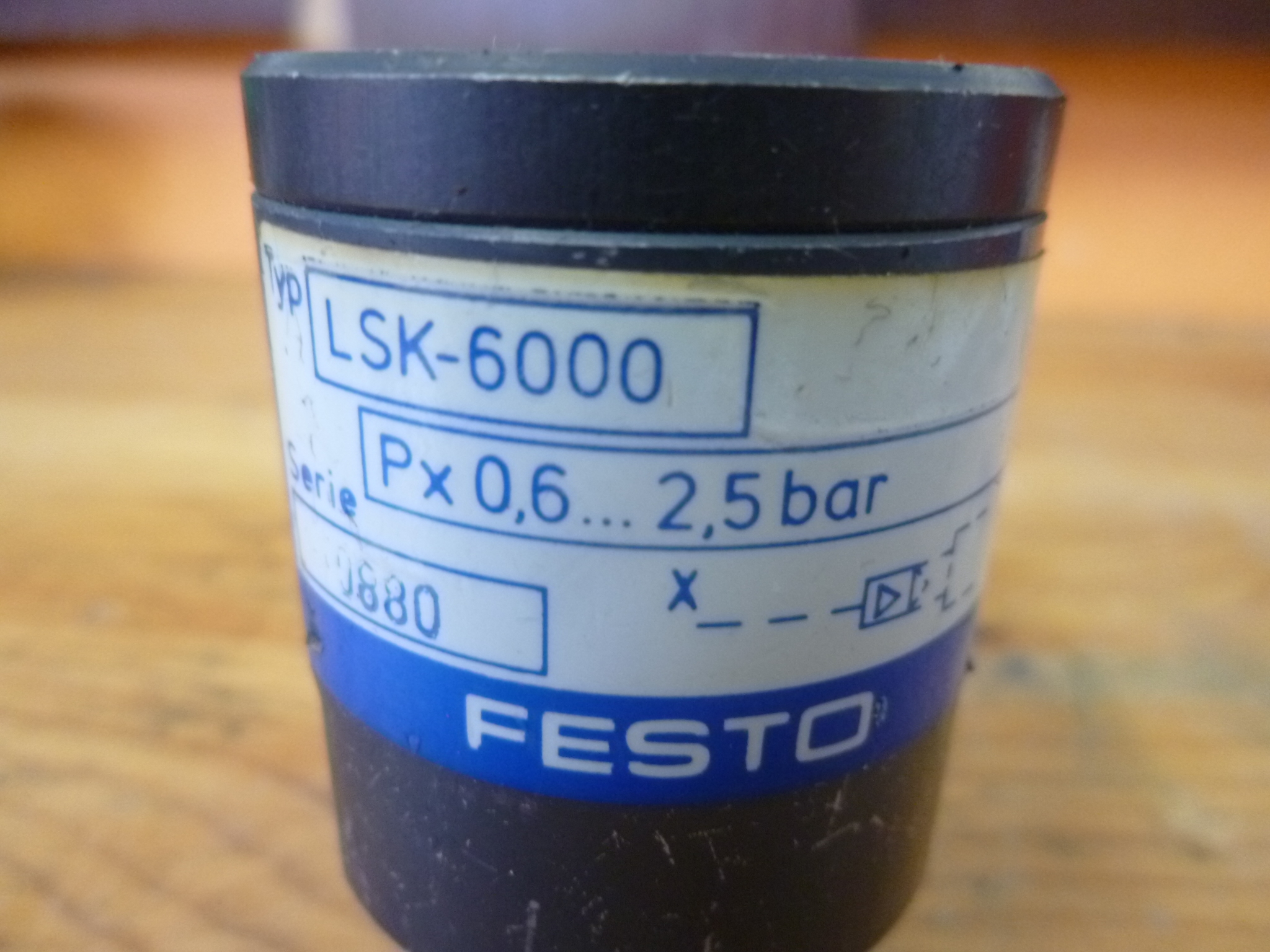 Erősítő nyomáserősítő nyomásfokozó szelepmozgató Festo - 2. kép
