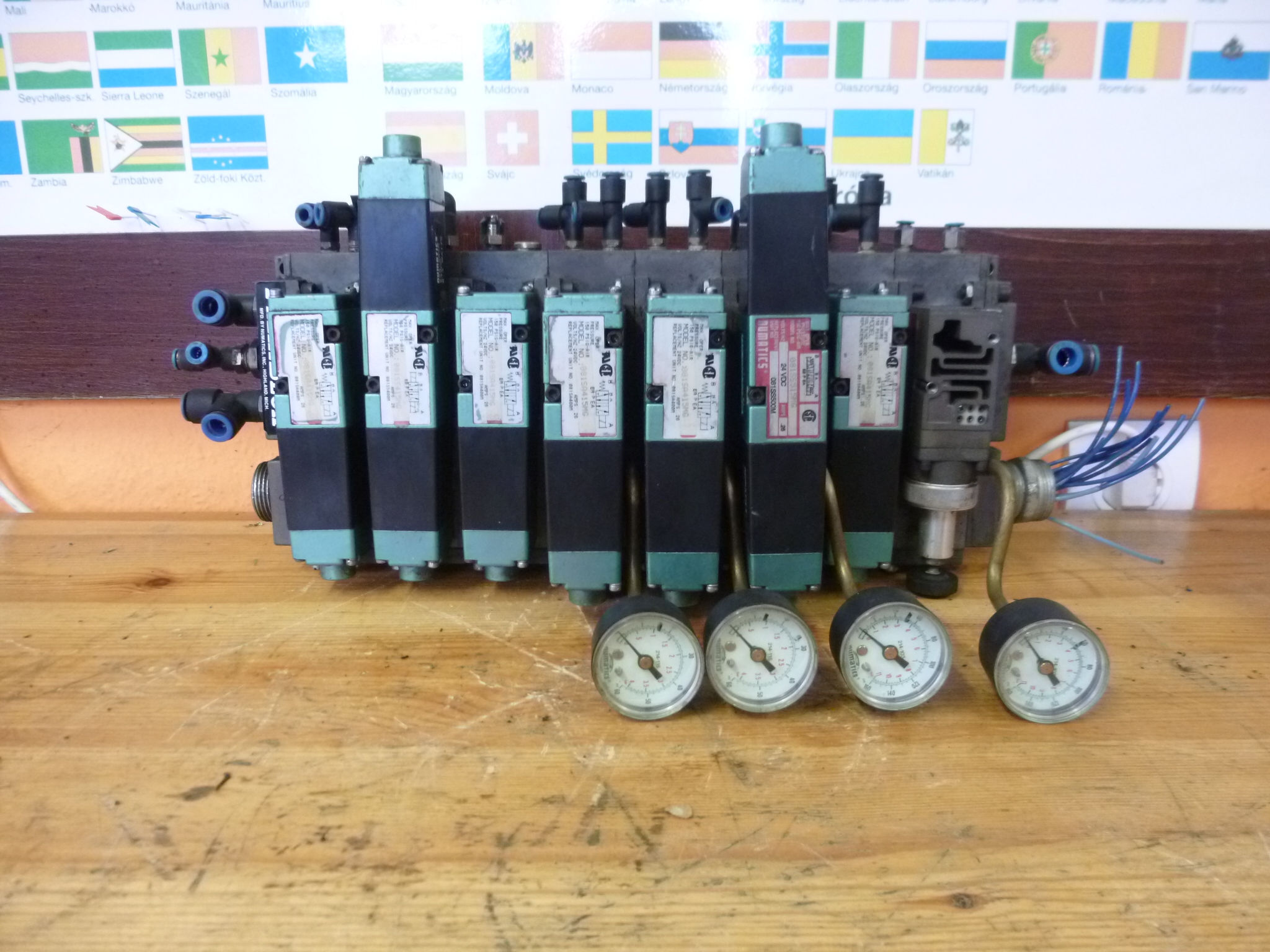 Mágnesszeleptömb pneumatikus 5/2 Numatics - 2. kép