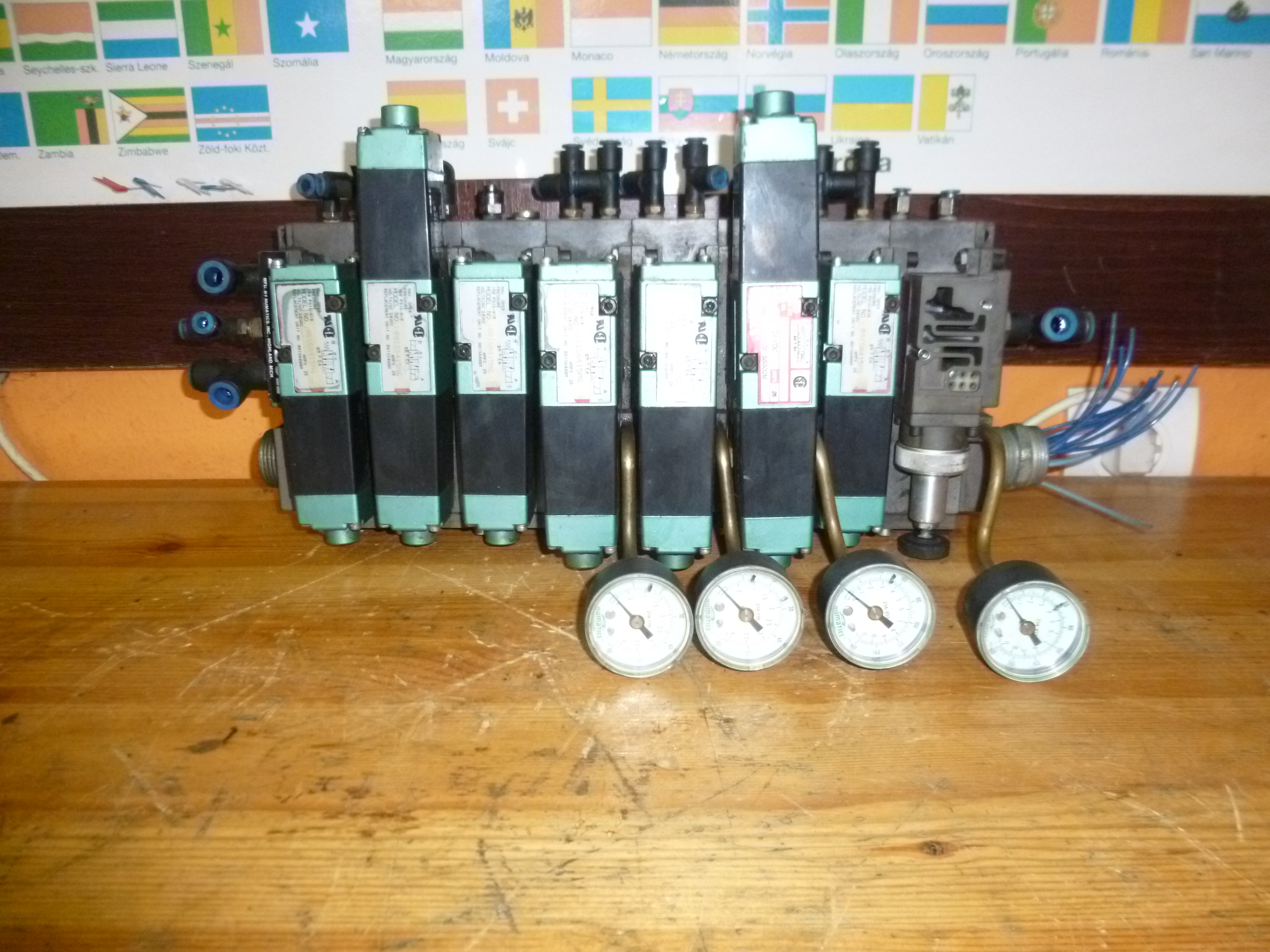 Mágnesszeleptömb pneumatikus 5/2 Numatics - 3. kép
