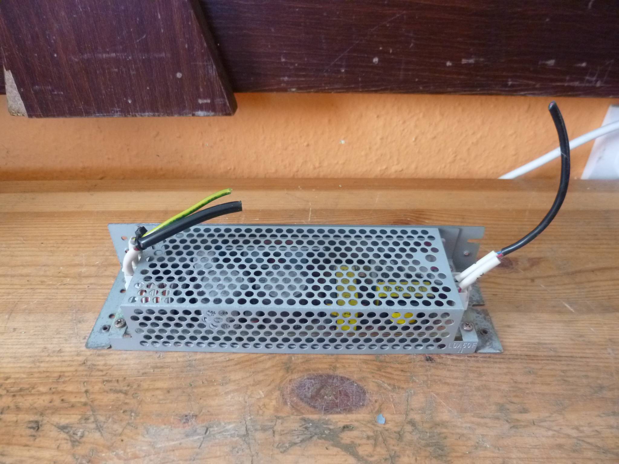 Kapcsolóüzemű tápegység 50w - 2. kép