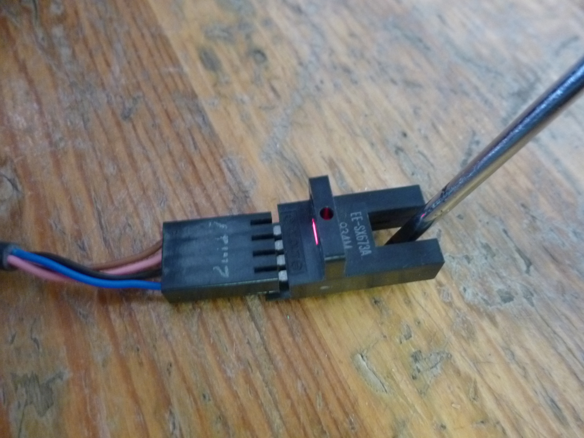Fotoelektromos villás érzékelő szenzor Omron - 2. kép