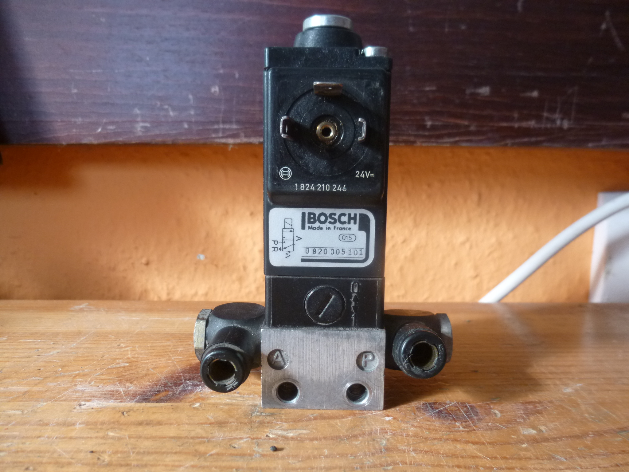 Mágnesszelep pneumatikus 3/2 Bosch - 2. kép