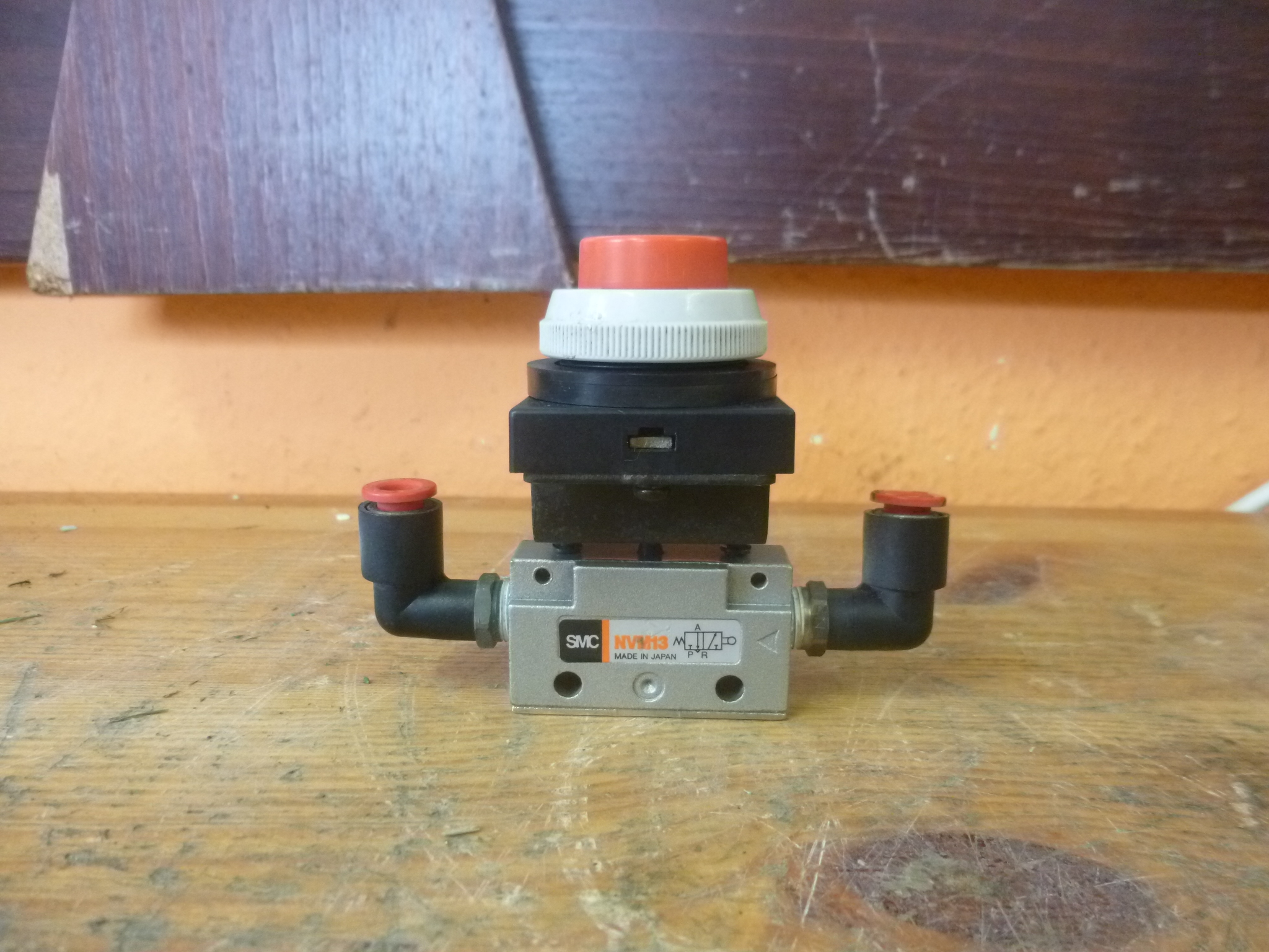 Mechanikus szelep nyomógombos szelep 3/2 Smc - 2. kép