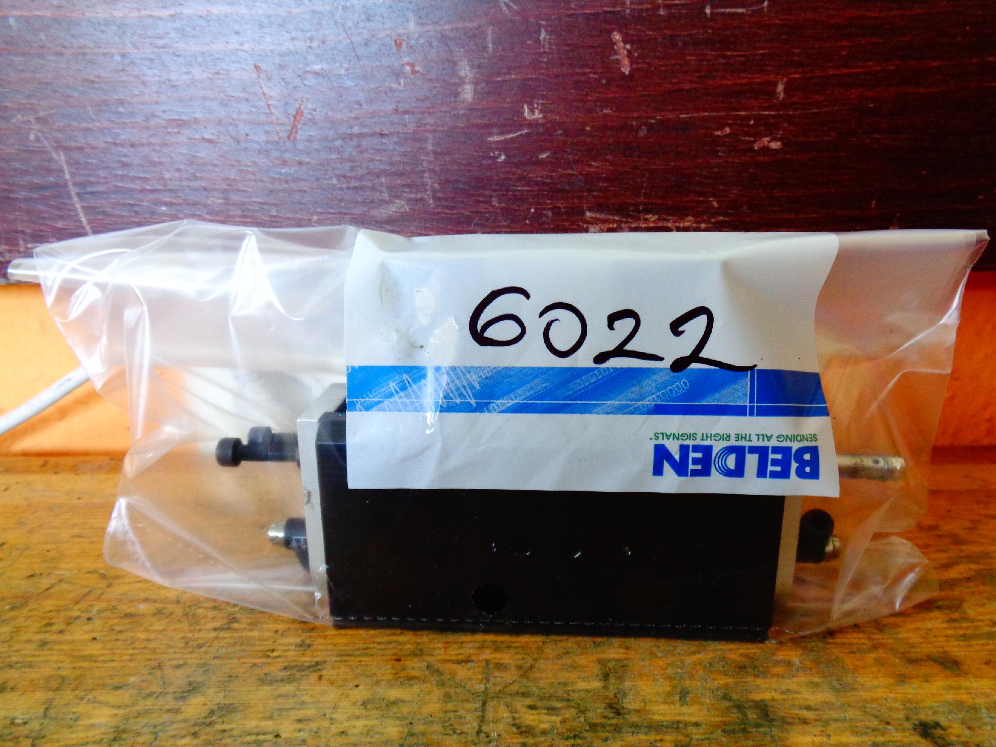 Pneumatikus szorító rögzítő párhuzamos megfogó - 8. kép