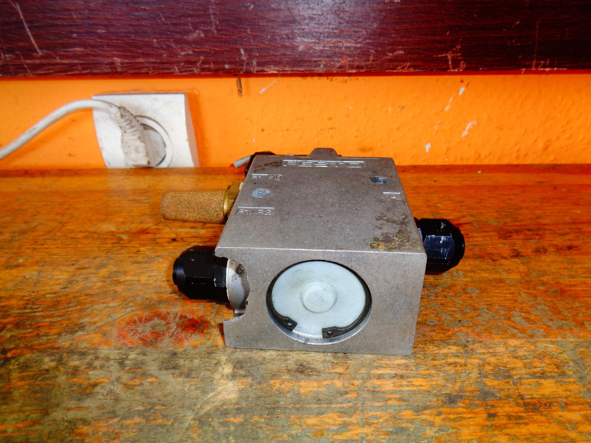 Mágnesszelep pneumatikus 3/2 - 5. kép