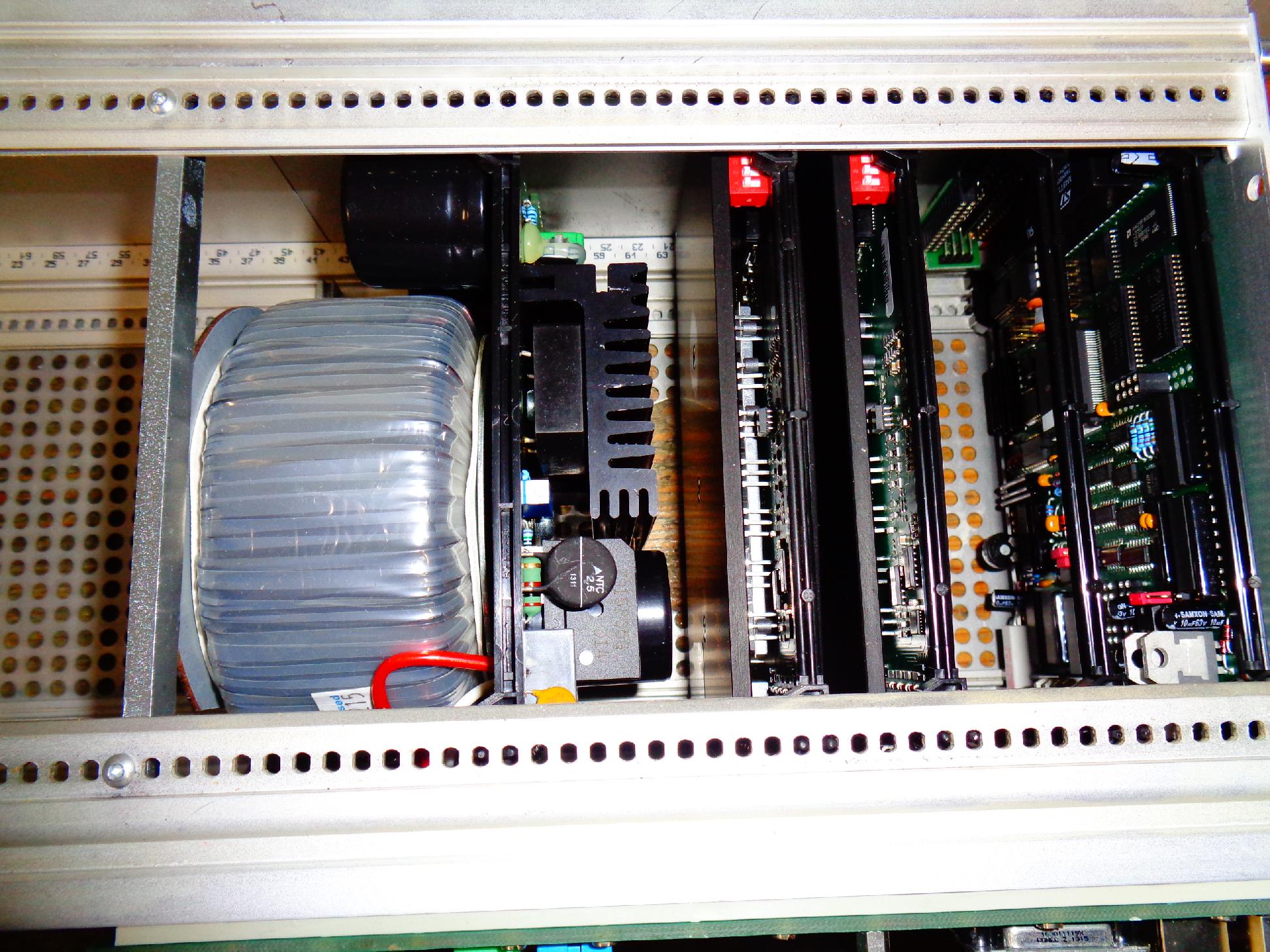 Jelölőrendszer vezérlő modul cpu egység - 2. kép