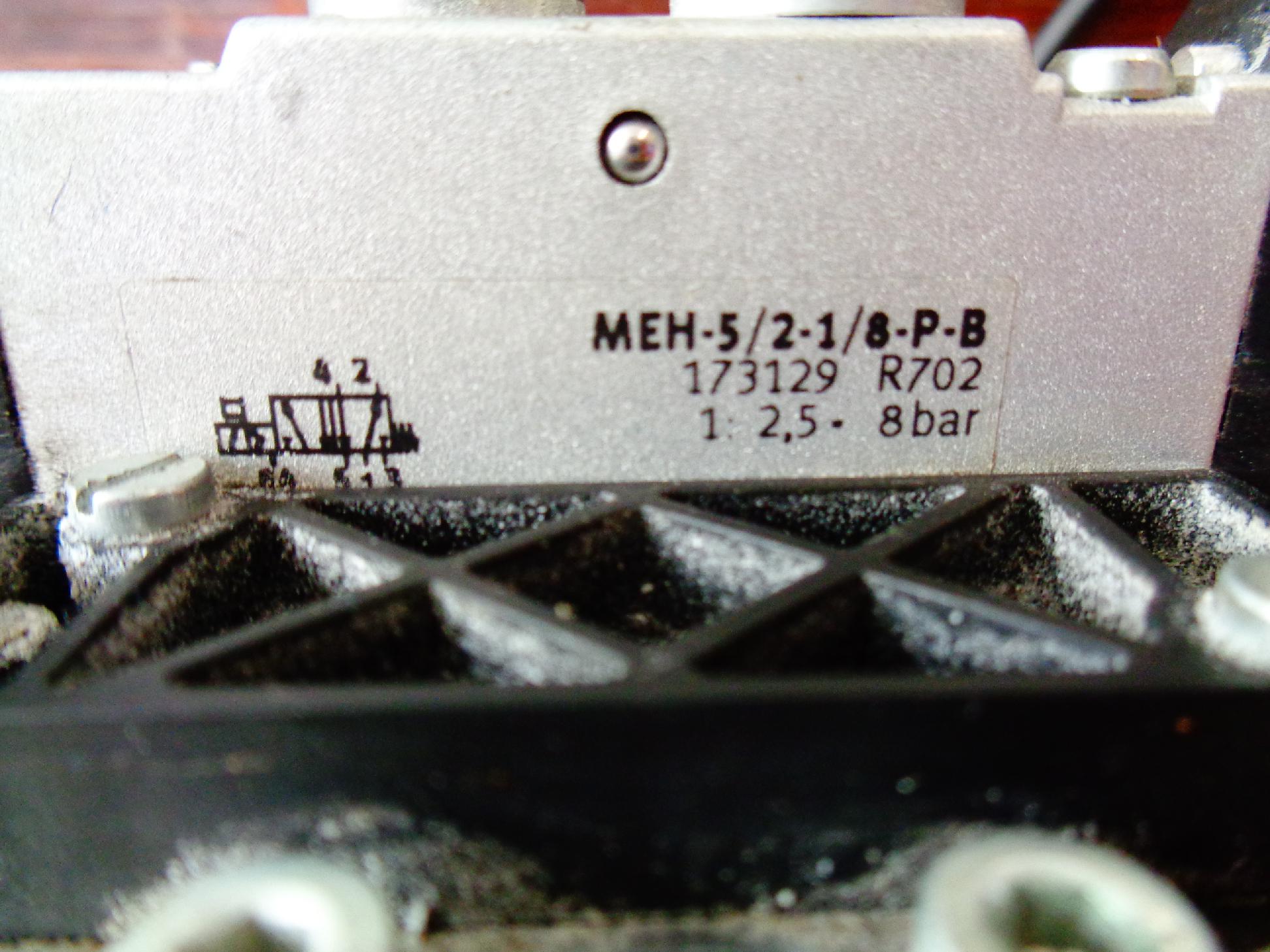 Mágnesszeleptömb pneumatikus 5/2 - 6. kép