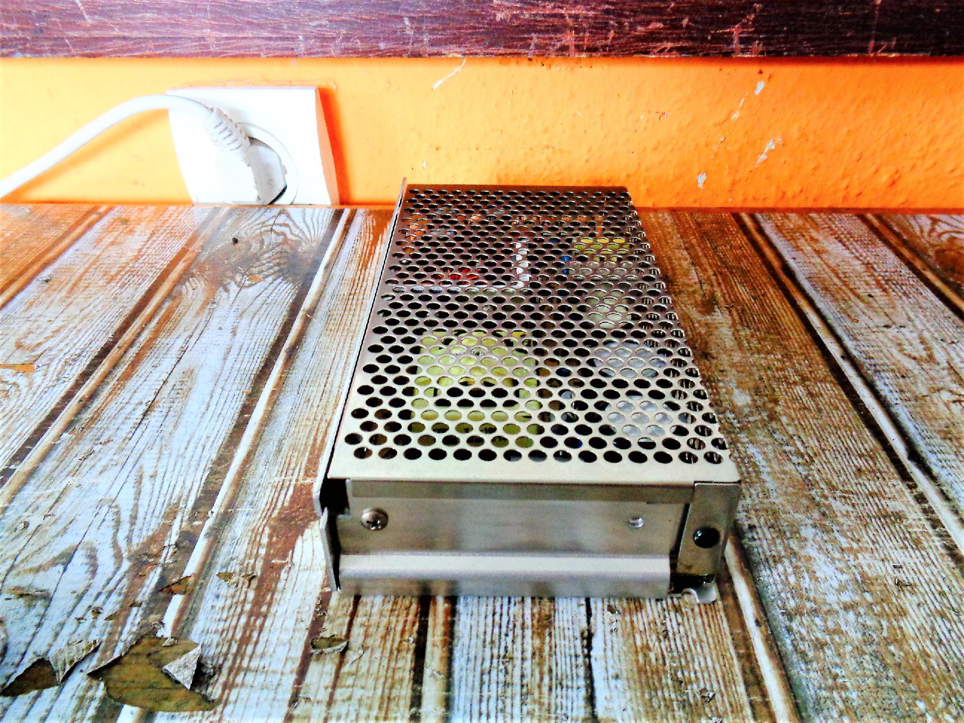 Kapcsolóüzemű tápegység 120W - 4. kép