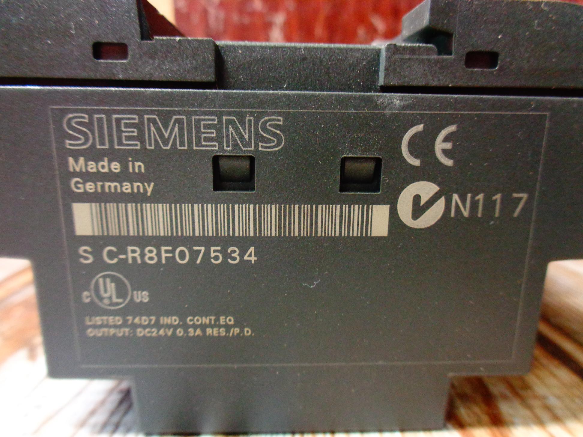 Plc ipari vezérlő Siemens LOGO!24 - 6. kép