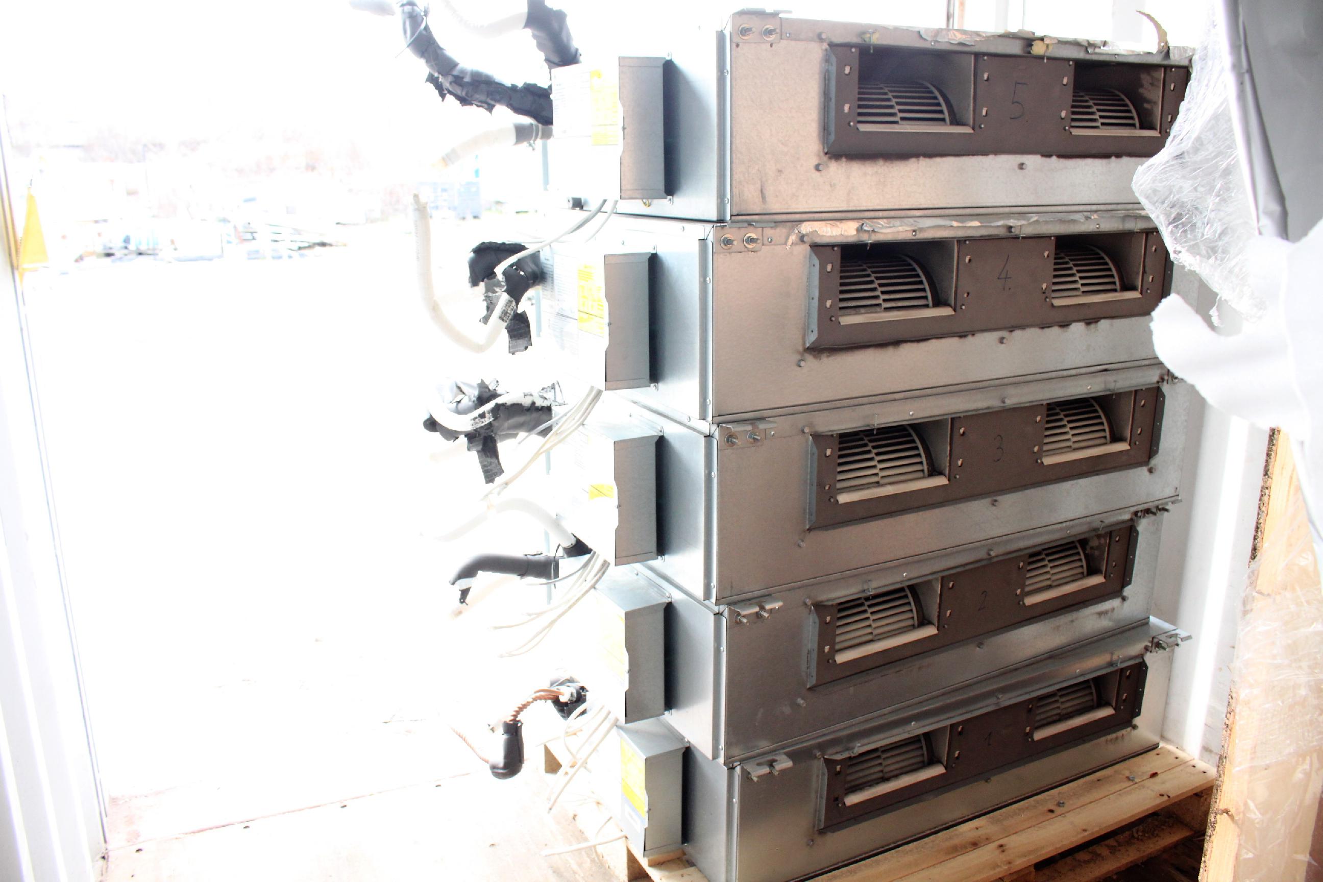Ipari hőszivattyú kül- és beltéri egységek 61/69KW - 4. kép