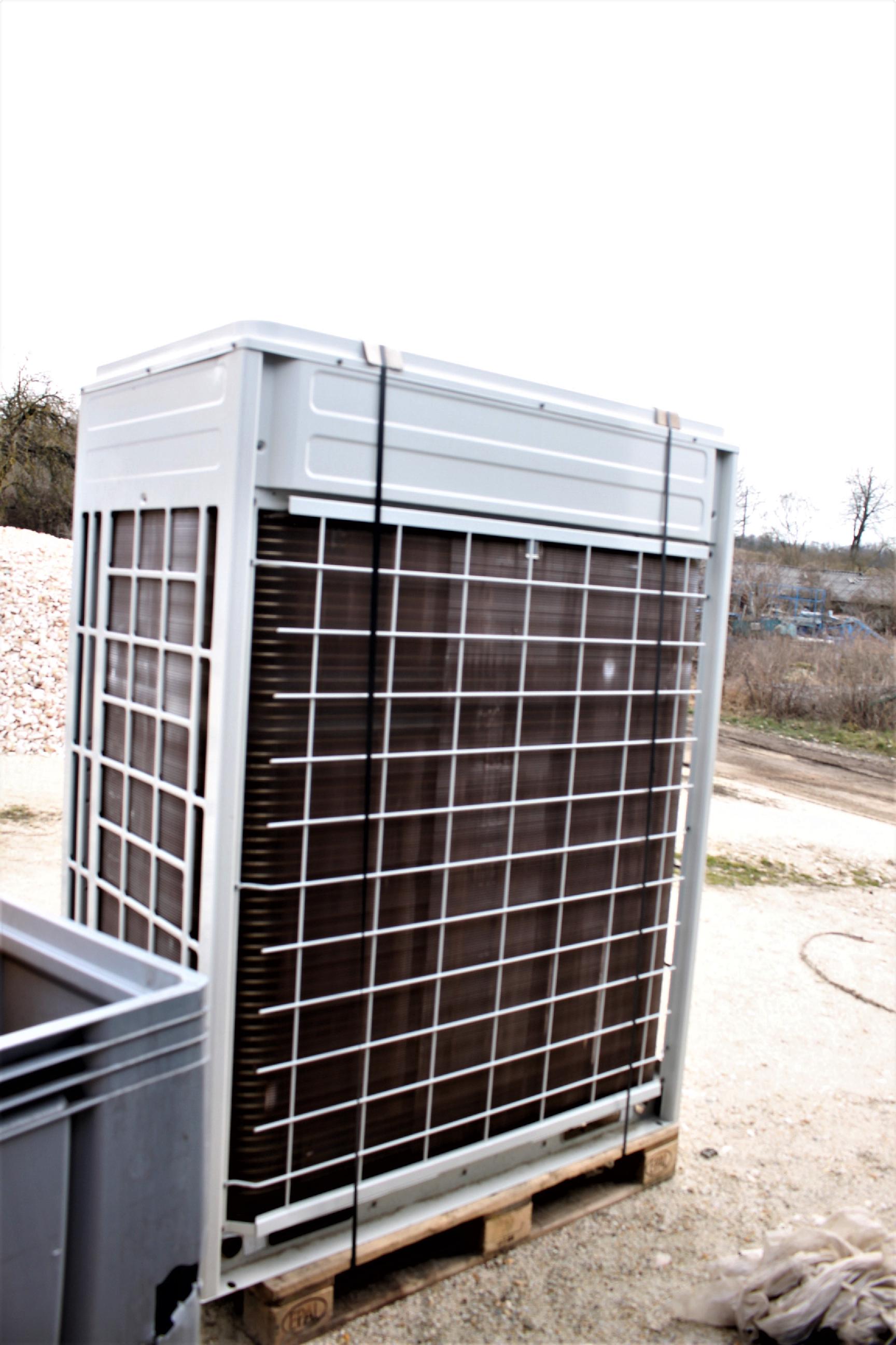 Ipari hőszivattyú kül- és beltéri egységek 61/69KW - 9. kép