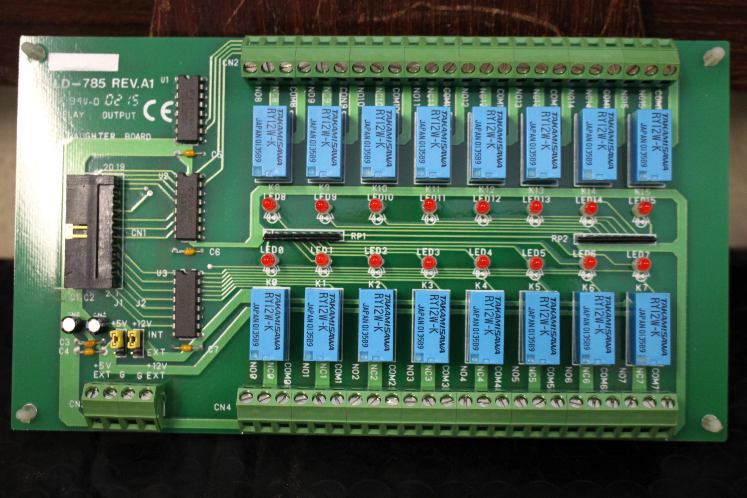 Relé output terminál PCLD-785 modul - 2. kép