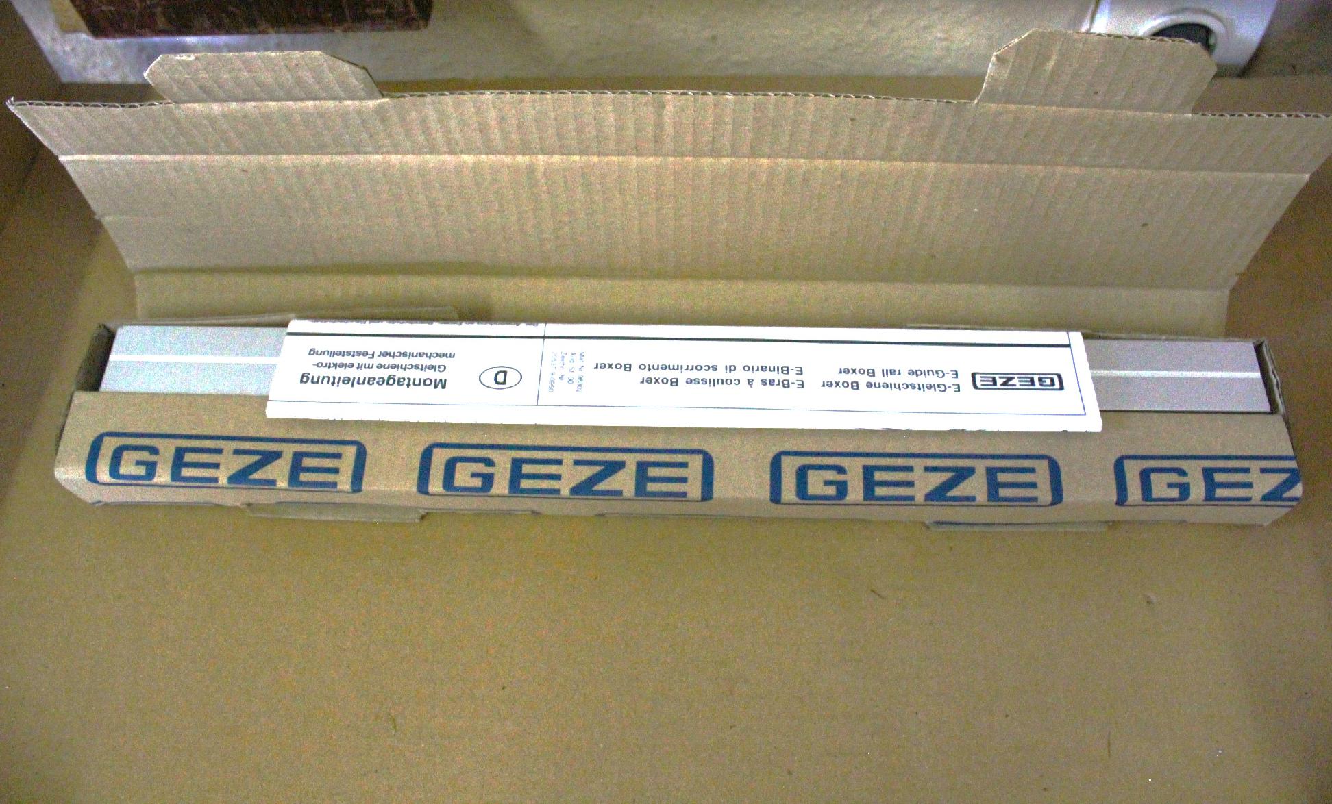 Geze Boxer ajtócsukóhoz elektromos csúszósín karral - 2. kép