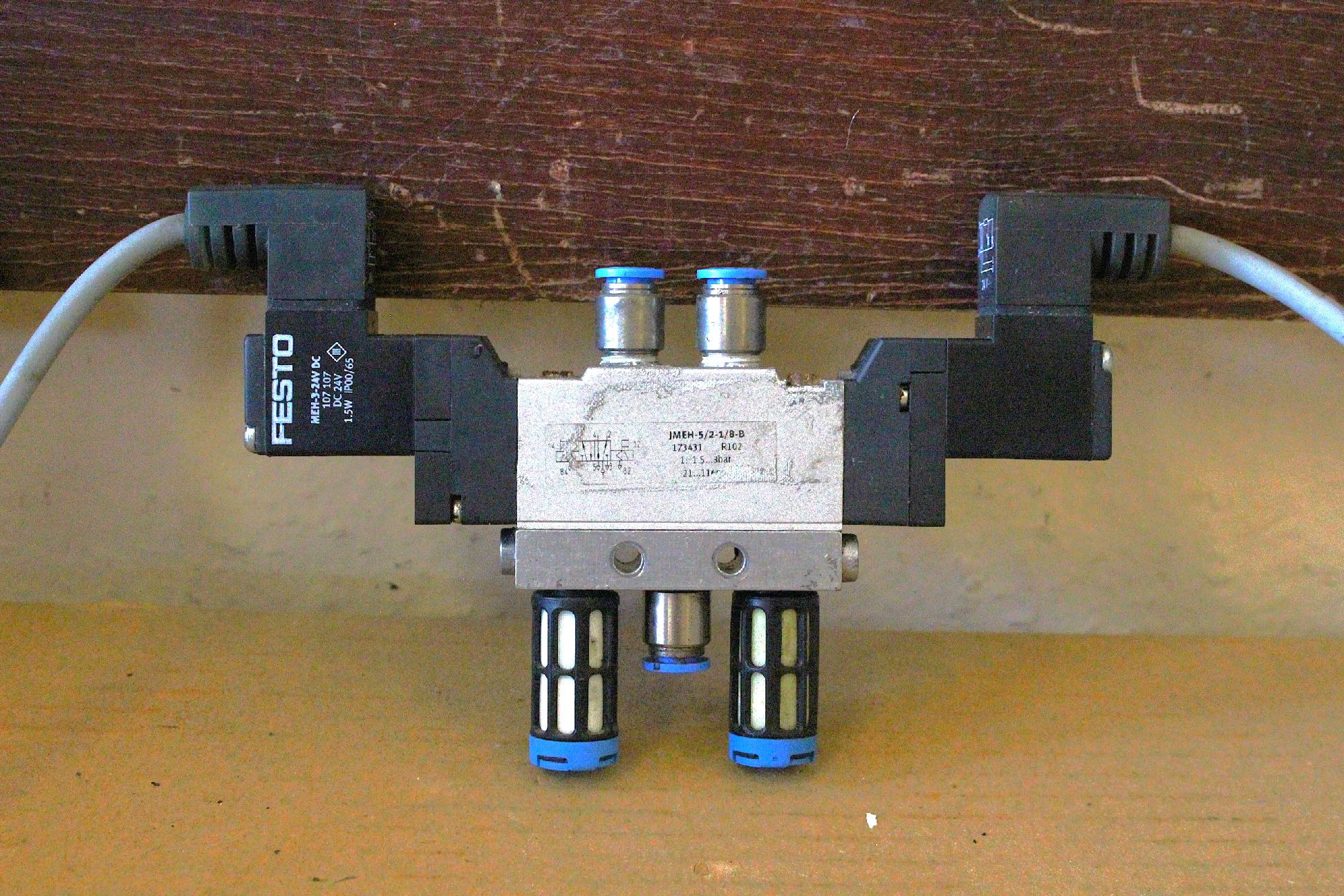 Mágnesszelep pneumatikus 5/2 Festo