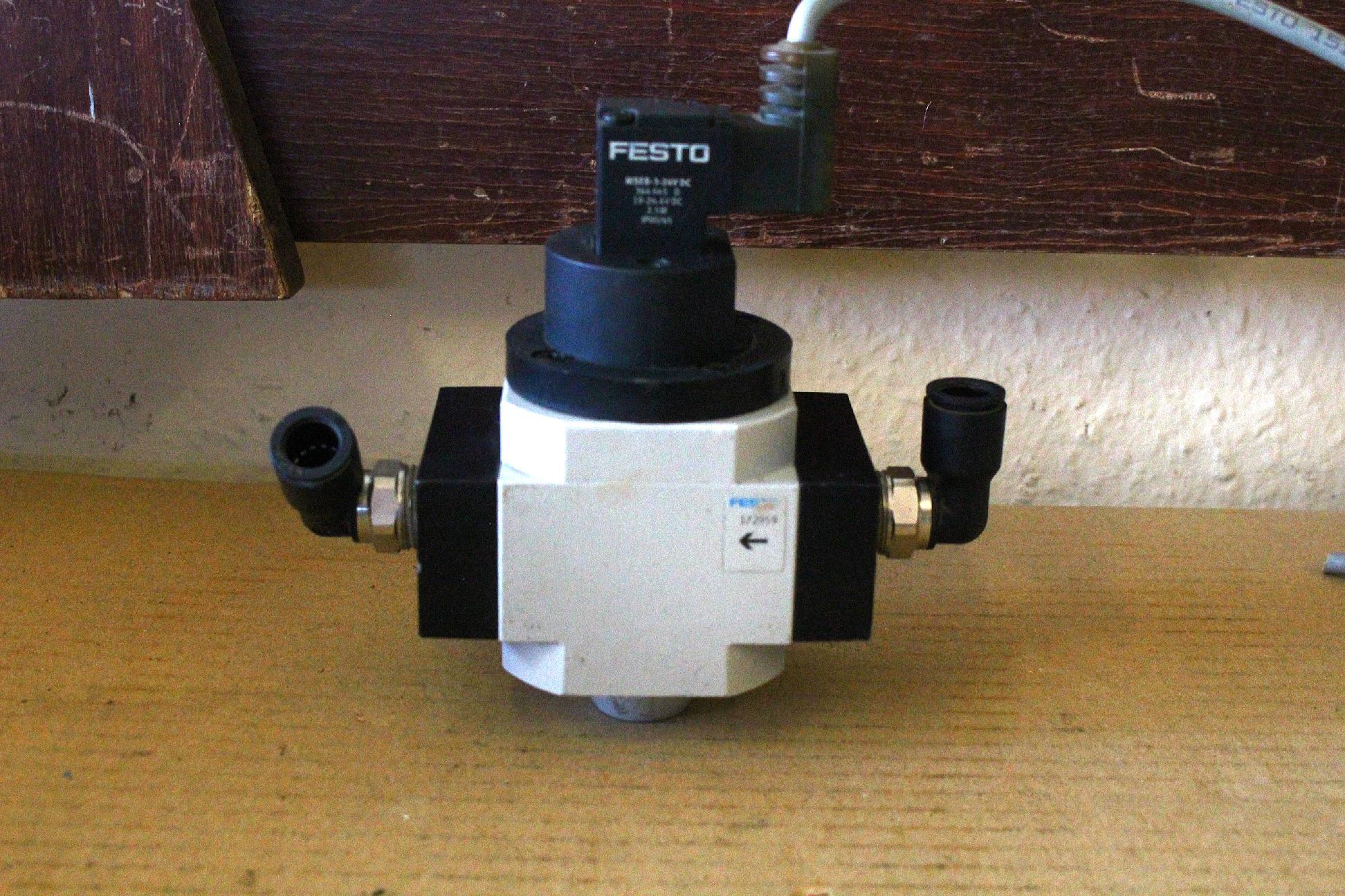 Bekapcsolószelep pneumatikus rendszerhez elektromos Festo - 2. kép
