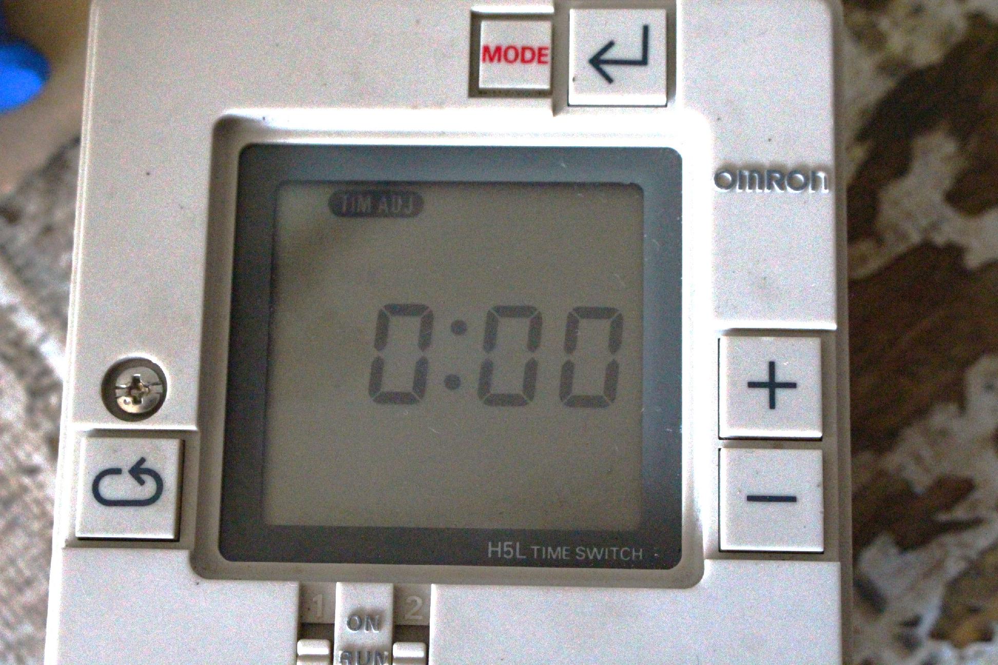 Digitális időrelé időzítő relé Omron - 2. kép