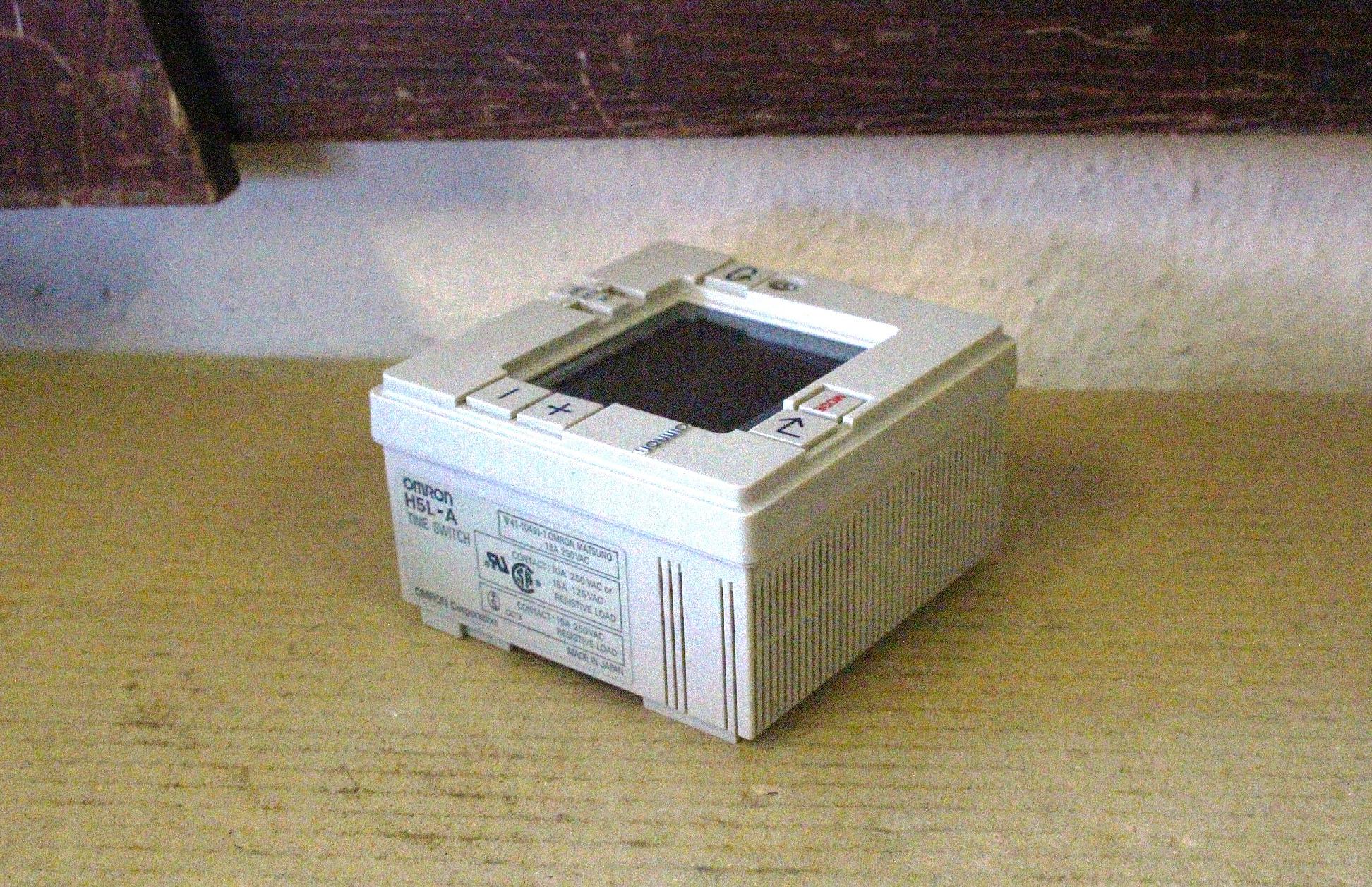Digitális időrelé időzítő relé Omron - 3. kép