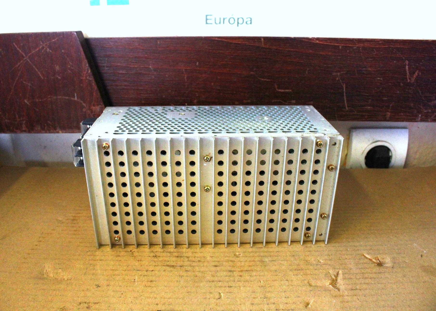 Kapcsolóüzemű tápegység 24Vdc 172W - 3. kép