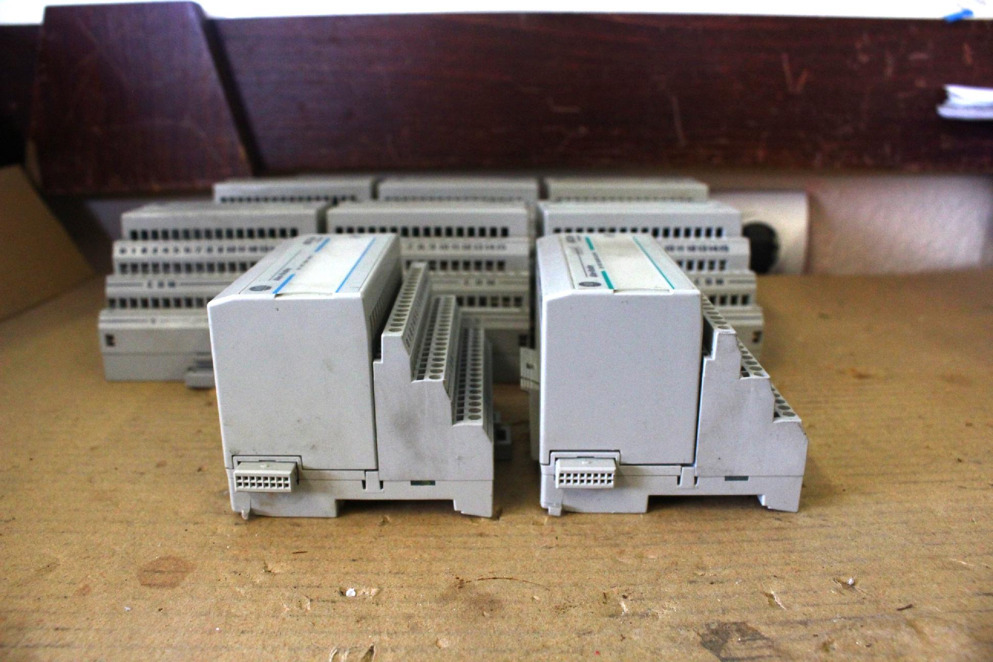 Plc ipari vezérlő modulok Allen Bradley - 2. kép
