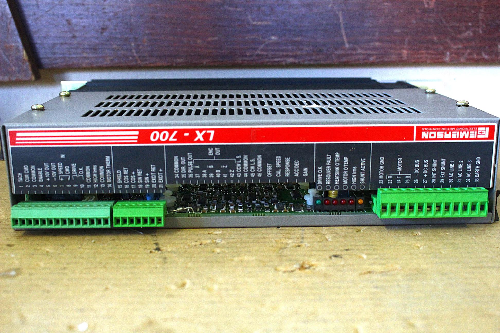 Ac szervómotor vezérlő servo drive Emerson - 4. kép