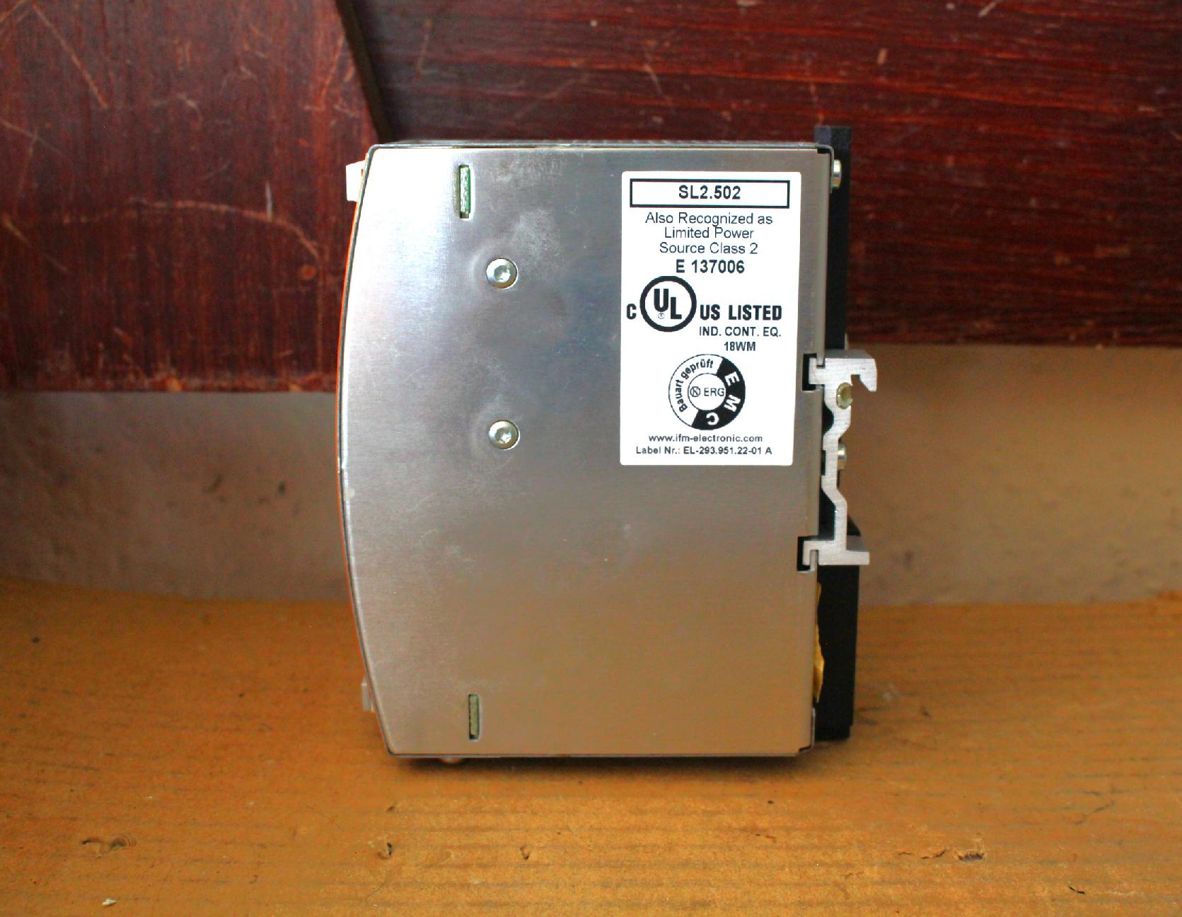 Kapcsolóüzemű tápegység 24Vdc 2,5A 60W IFM - 4. kép