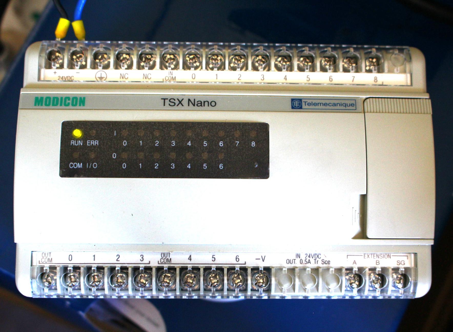 Plc ipari vezérlő Schneider TSX Nano - 2. kép