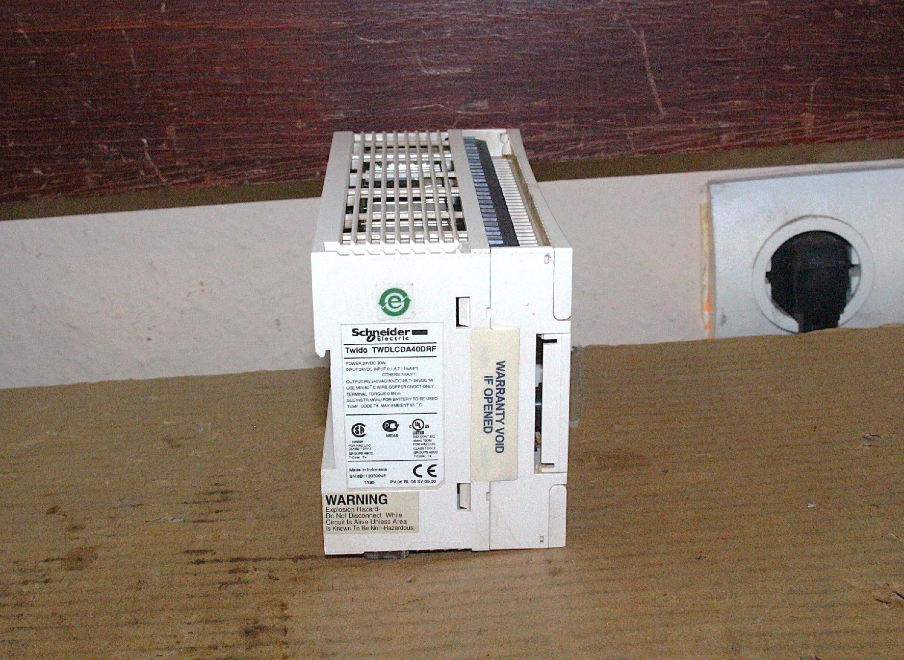 Plc ipari vezérlő Schneider Twido - 3. kép