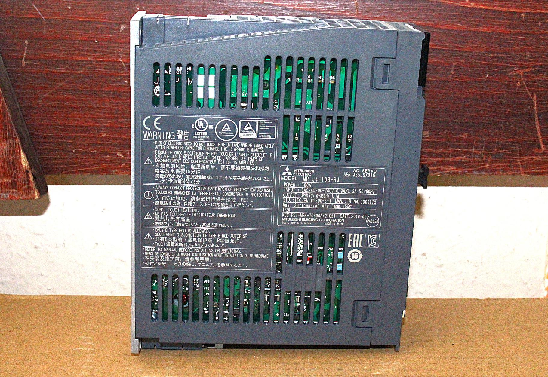 Digitális szervomotor vezérlő Mitsubishi Melservo J4 - 3. kép