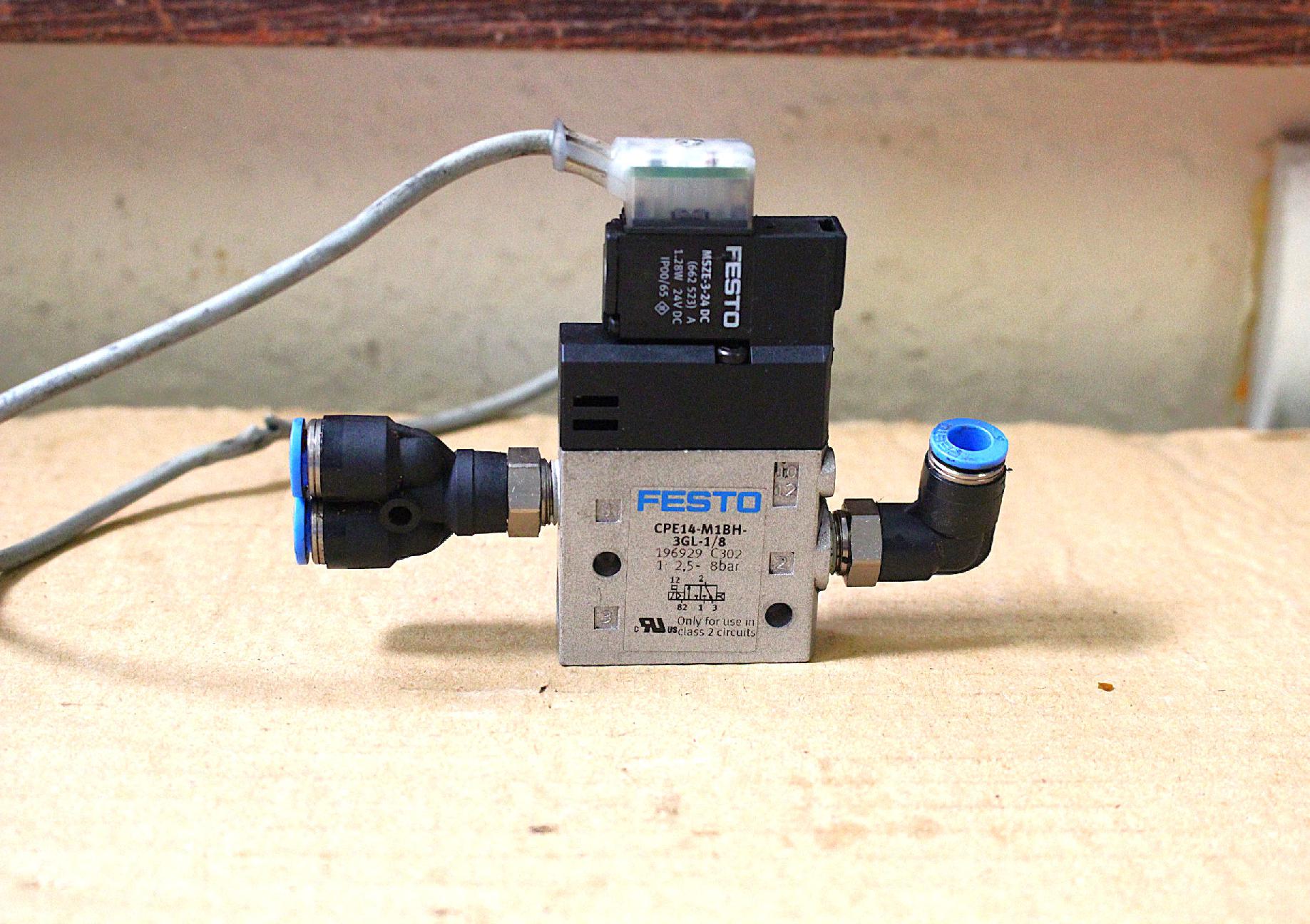Mágnesszeleptömb pneumatikus 3/2 Festo