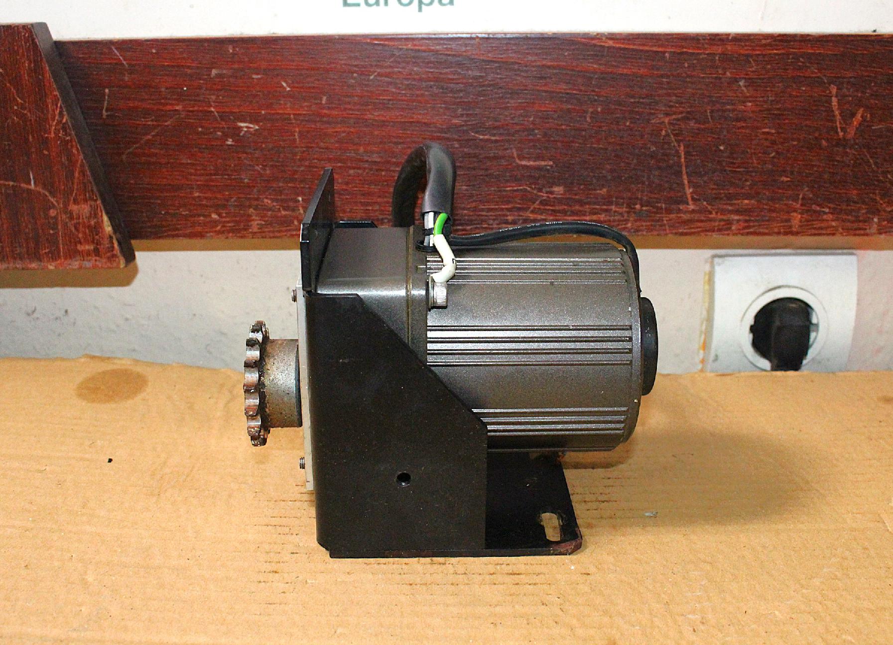 Hajtóműves villanymotor 1 fázisú sebességszabályzóval Panasonic - 2. kép