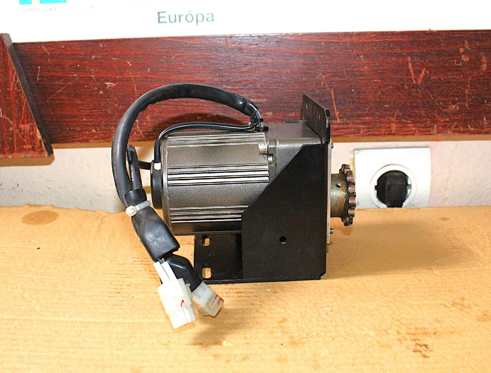 Hajtóműves villanymotor 1 fázisú sebességszabályzóval Panasonic - 3. kép