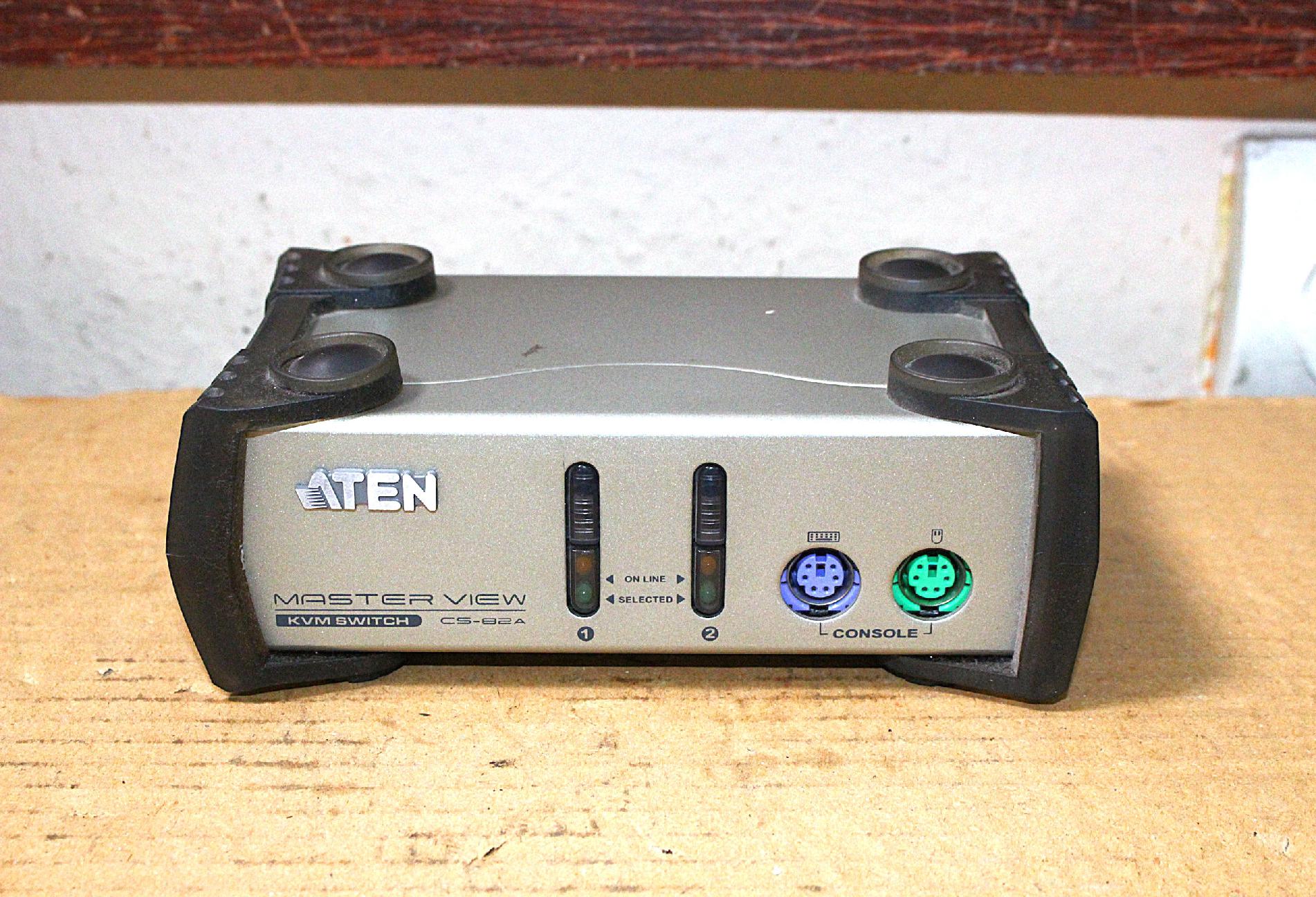 2 portos PS/2 VGA KVM kapcsoló switch ATEN