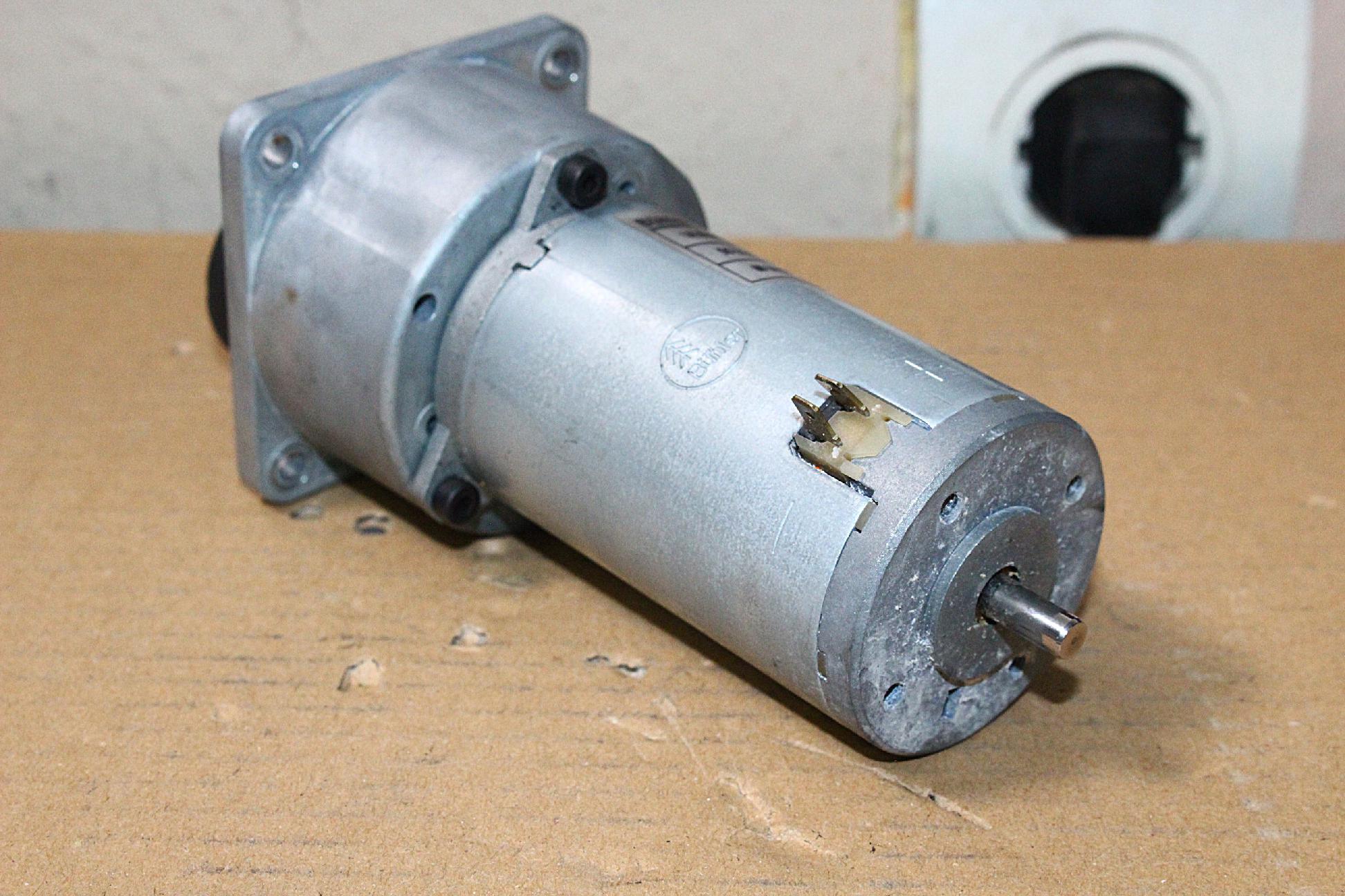 Hajtóműves villanymotor 24Vdc - 4. kép