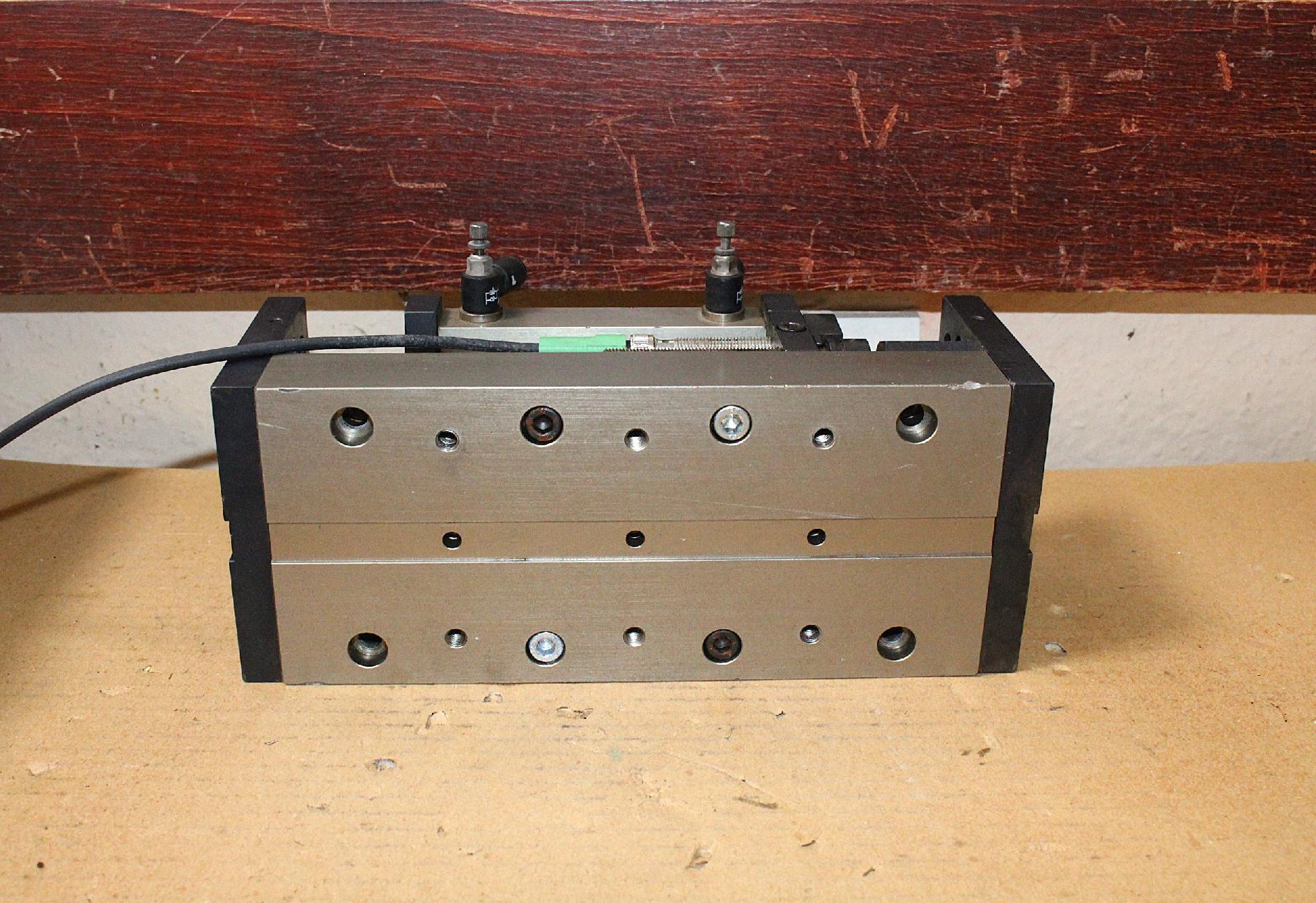Pneumatikus csúszó egység lineáris mozgatás Schunk - 4. kép