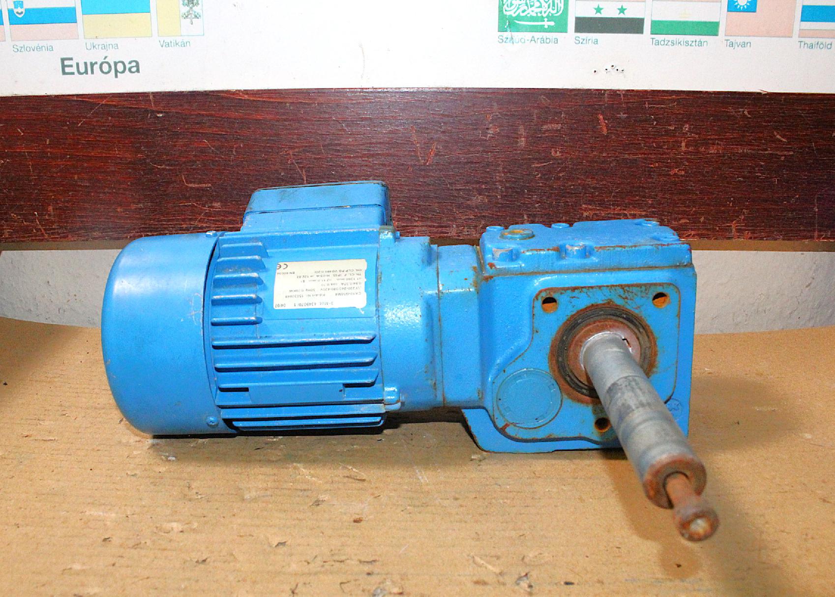 Hajtóműves villanymotor 90W Flender - 4. kép