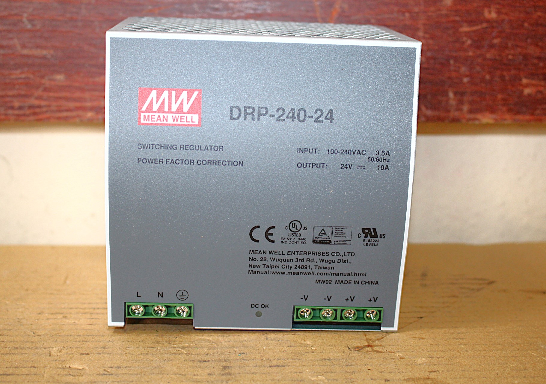 Kapcsolóüzemű tápegység 24Vdc 240W Mean Well új - 2. kép