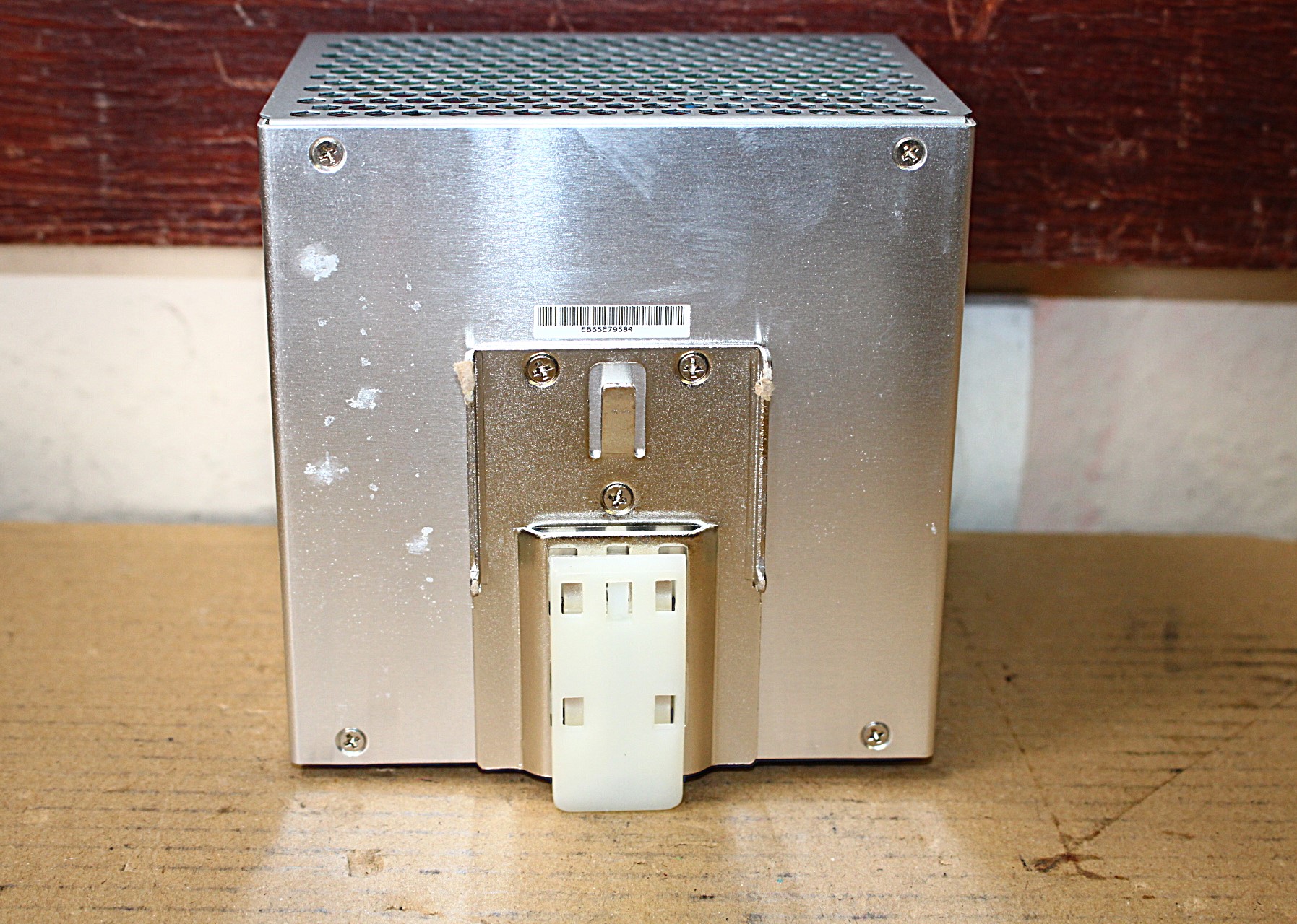 Kapcsolóüzemű tápegység 24Vdc 240W Mean Well új - 3. kép