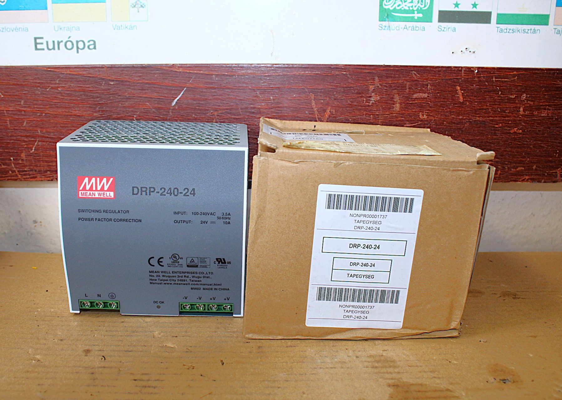 Kapcsolóüzemű tápegység 24Vdc 240W Mean Well új