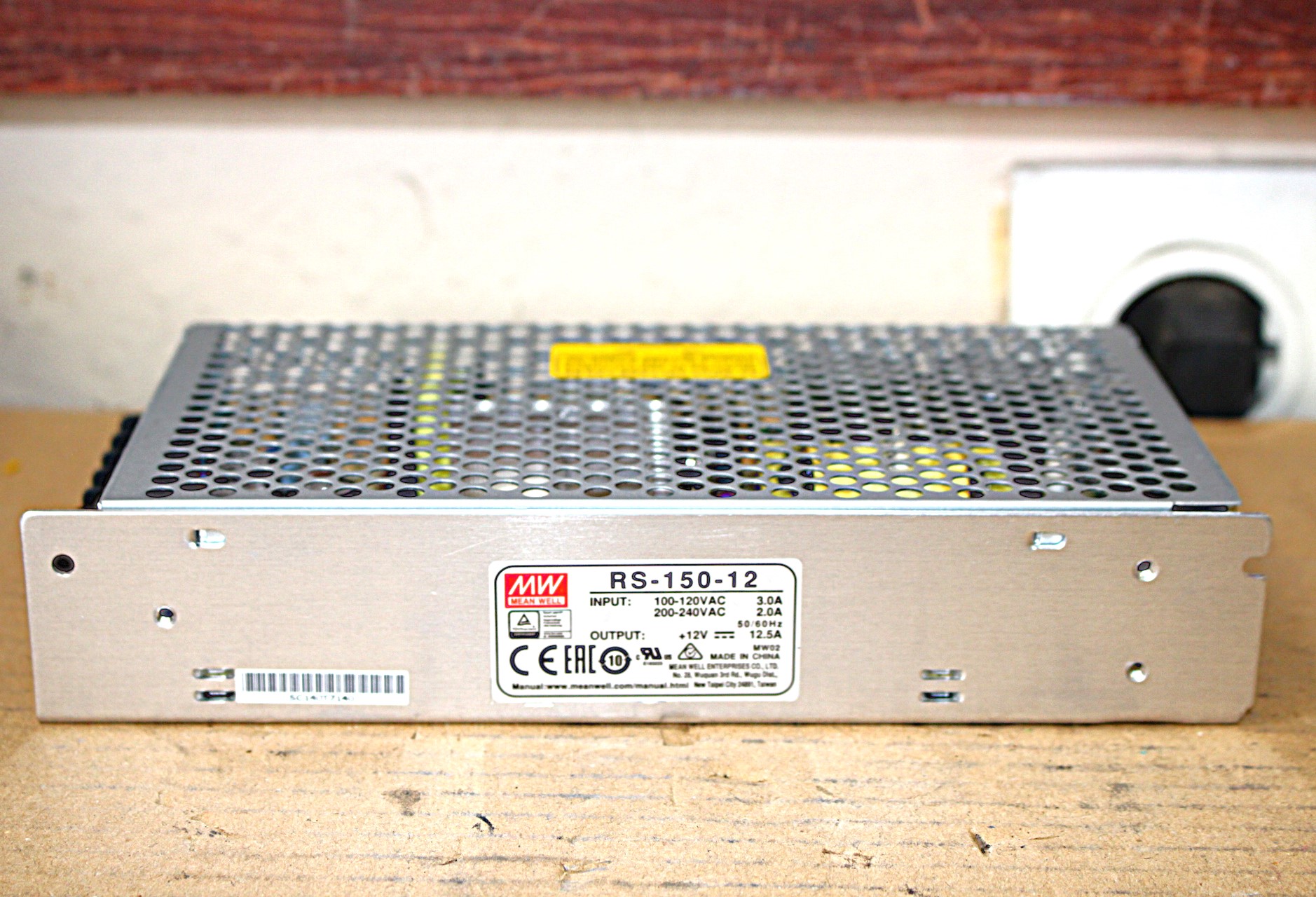 Tápegység 12Vdc 150W Mean Well új - 2. kép