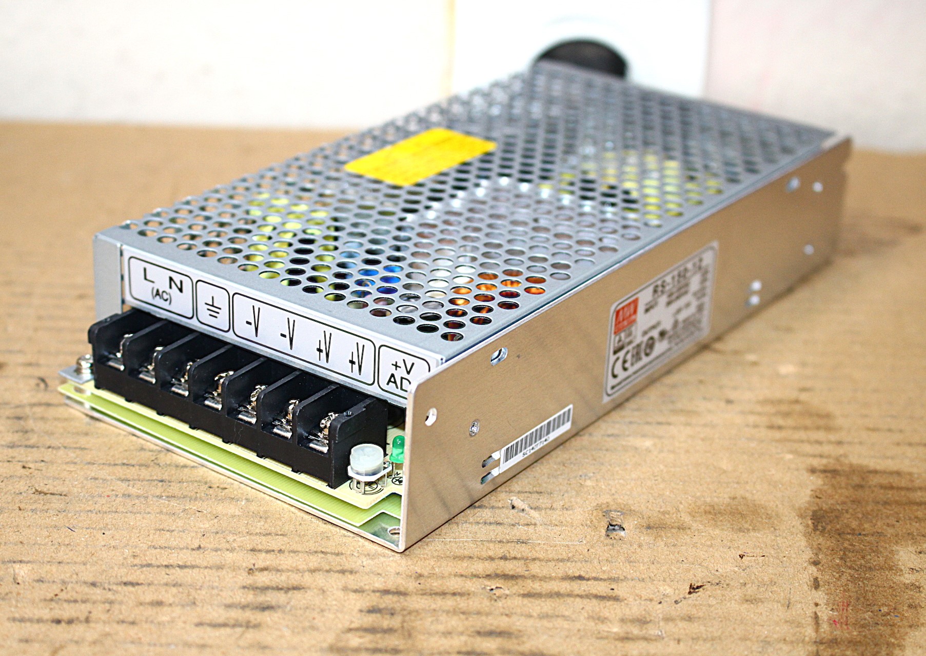 Tápegység 12Vdc 150W Mean Well új - 3. kép