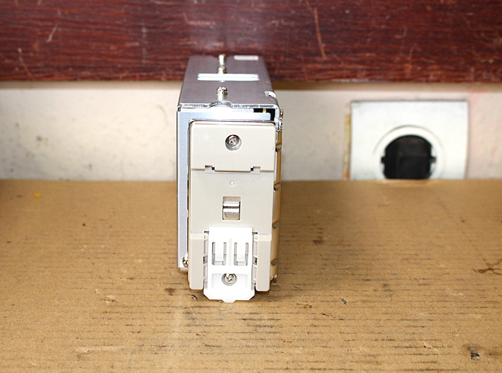 Kapcsolóüzemű tápegység 24Vdc 100W Omron új - 2. kép